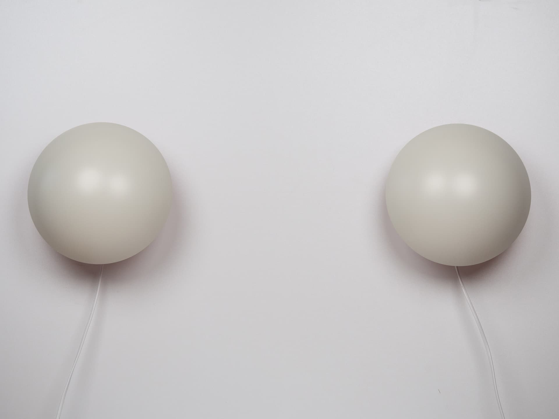 Pair of wall sconces PH Hat, grey metal, by P. Henningsen, Louis Poulsen, Denmark, 1970s. - 192714