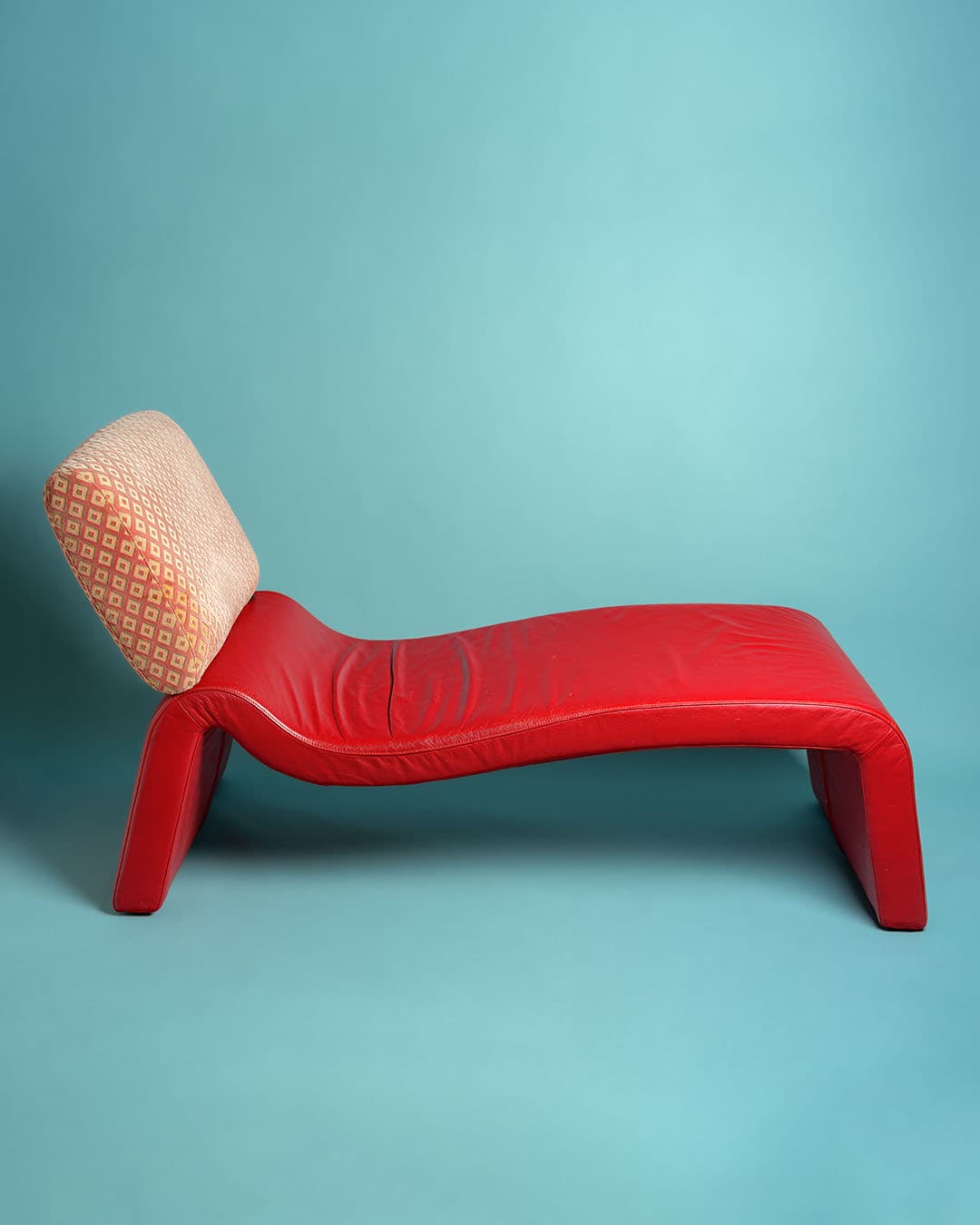 Chaise longue, red natural leather, COR, Germany, 1980s. - 193472