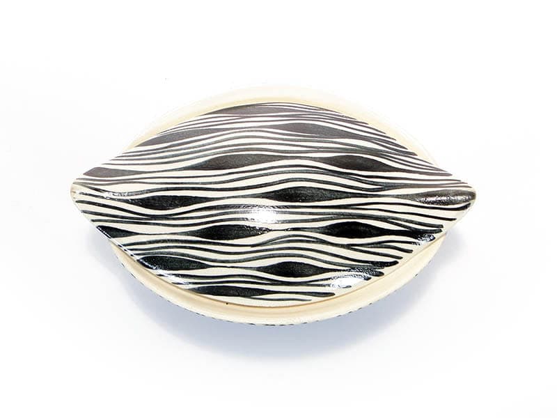 Bonbonniere, model 5054, white ceramics, hand-painted by A. Piwowarska, Włocławek, Poland, 1950s - 193628