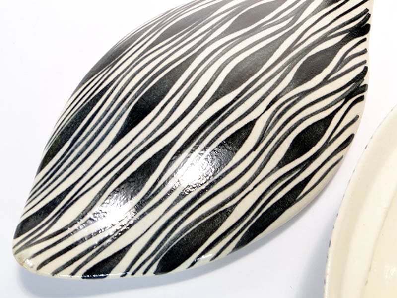 Bonbonniere, model 5054, white ceramics, hand-painted by A. Piwowarska, Włocławek, Poland, 1950s - 193632