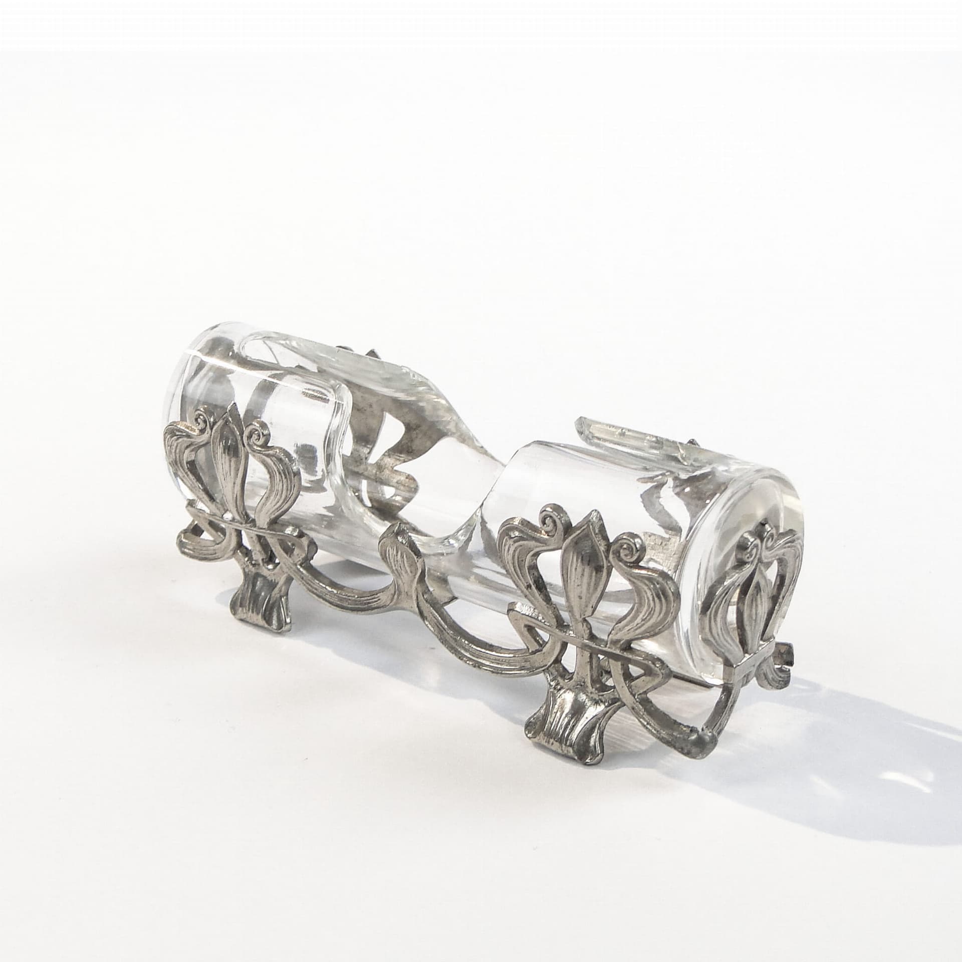 Postument na wykałaczki secesyjny srebrny, cyna szkło, Europa Zachodnia, około 1900 - 194092