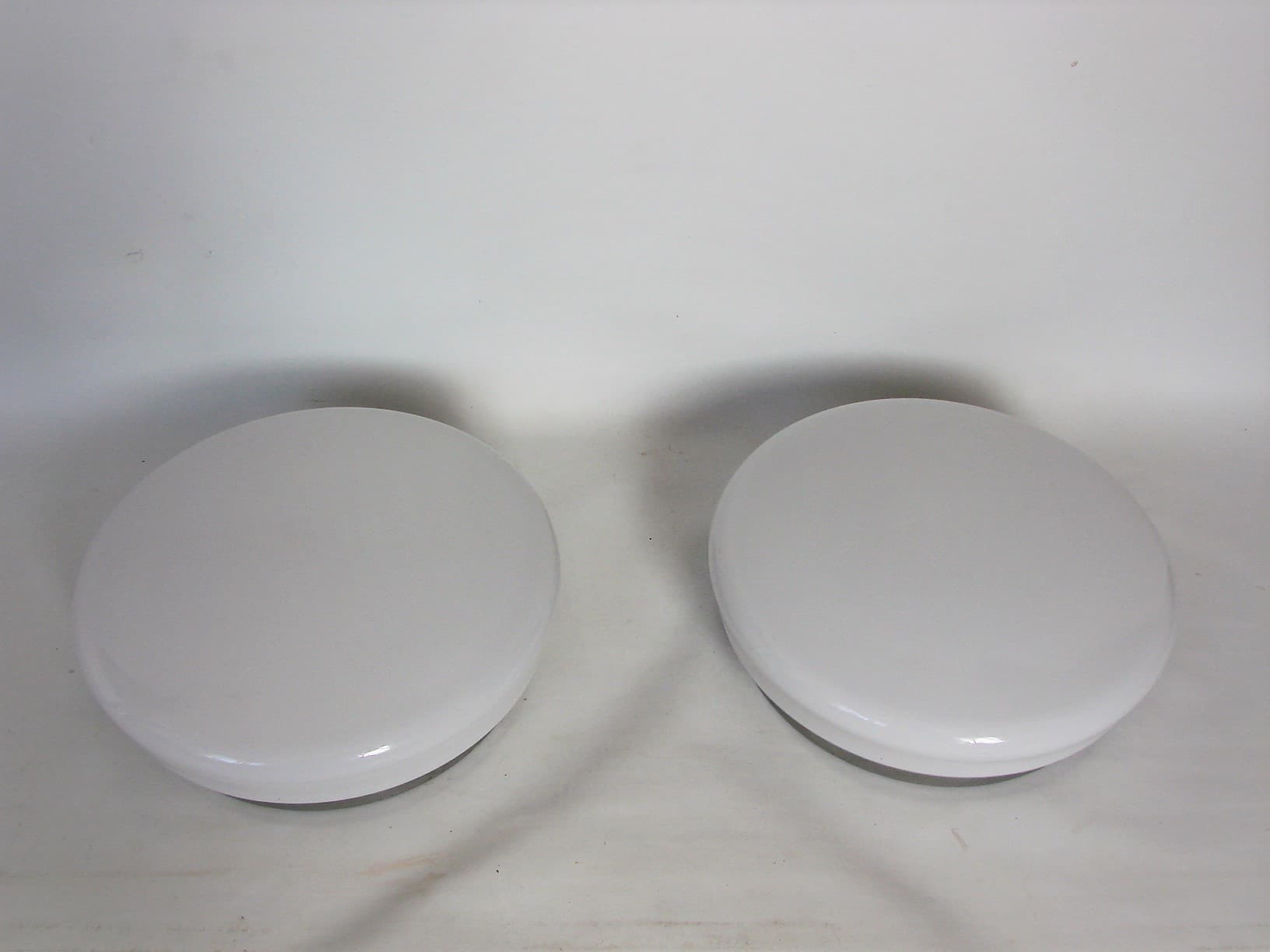 Pair of wall sconces, white glass, chrome steel, 1980s. - 194267