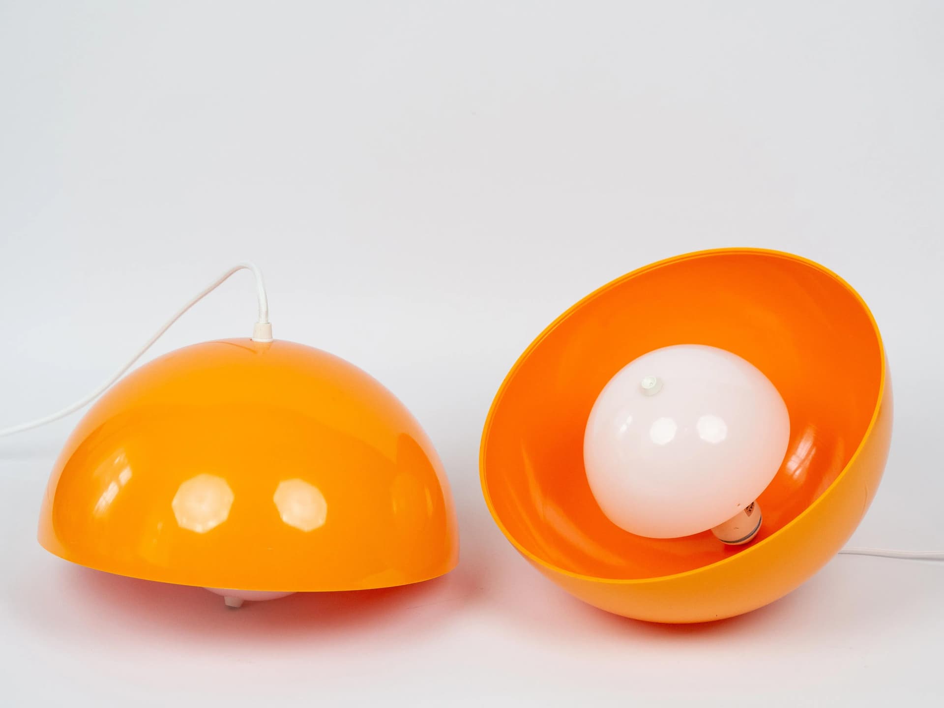 Pomarańczowe aluminiowe lampy wiszące space-age, Dania, lata 70. - 13585