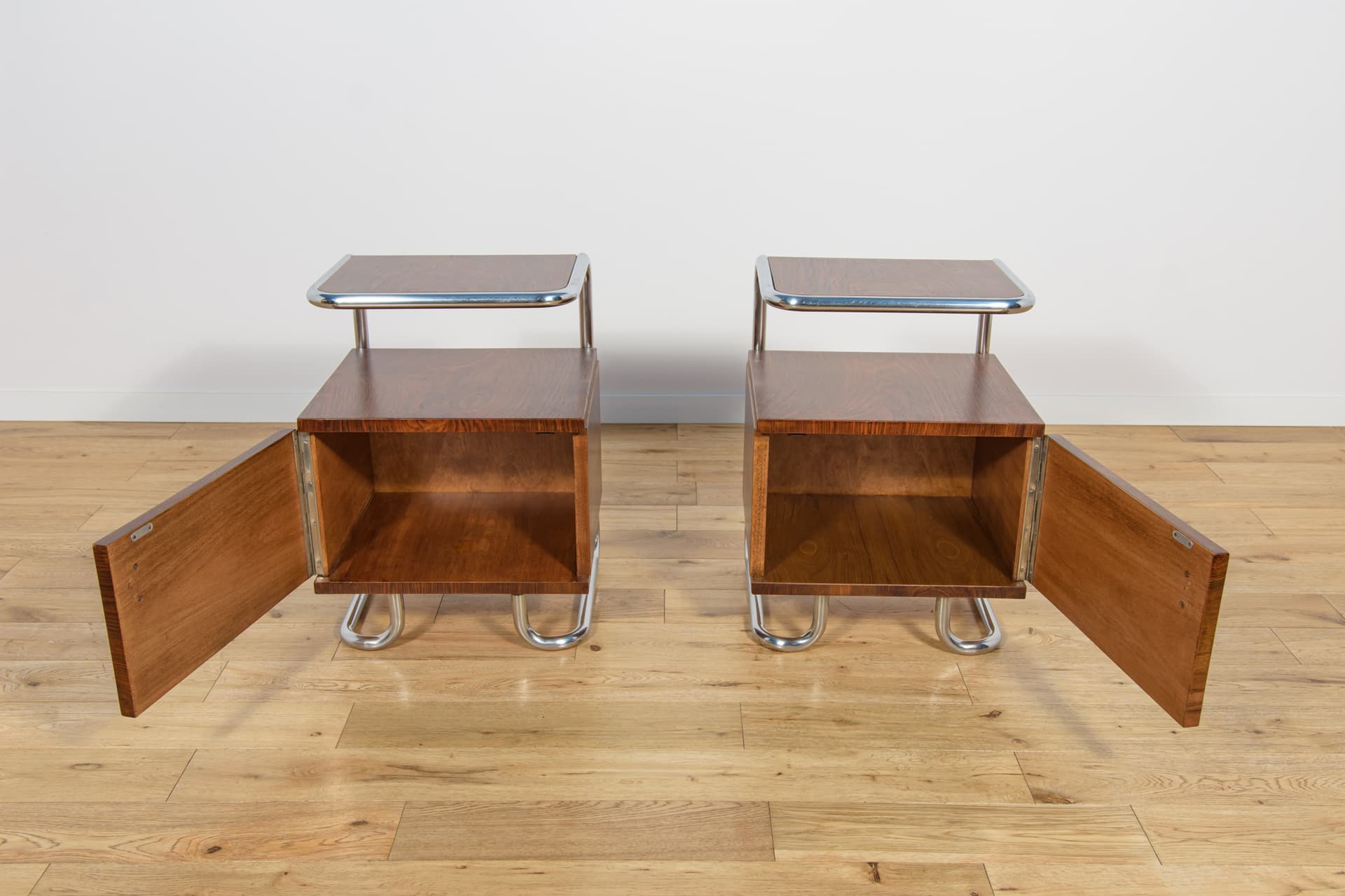Pair of Bauhaus nightstands, walnut dark brown, chrome steel, Mücke-Melder, Czechoslovakia, 1930s. - 194637