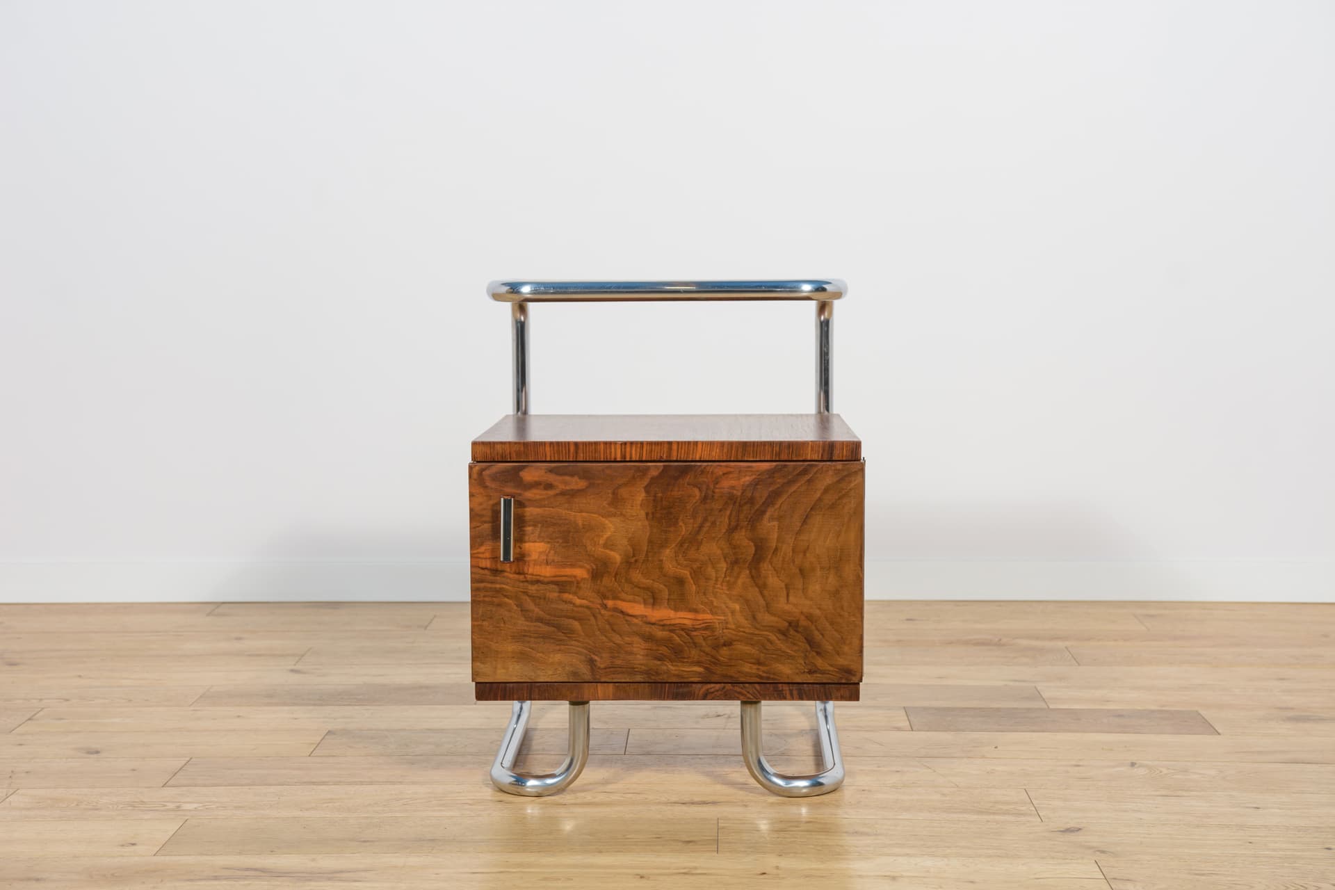 Pair of Bauhaus nightstands, walnut dark brown, chrome steel, Mücke-Melder, Czechoslovakia, 1930s. - 194638