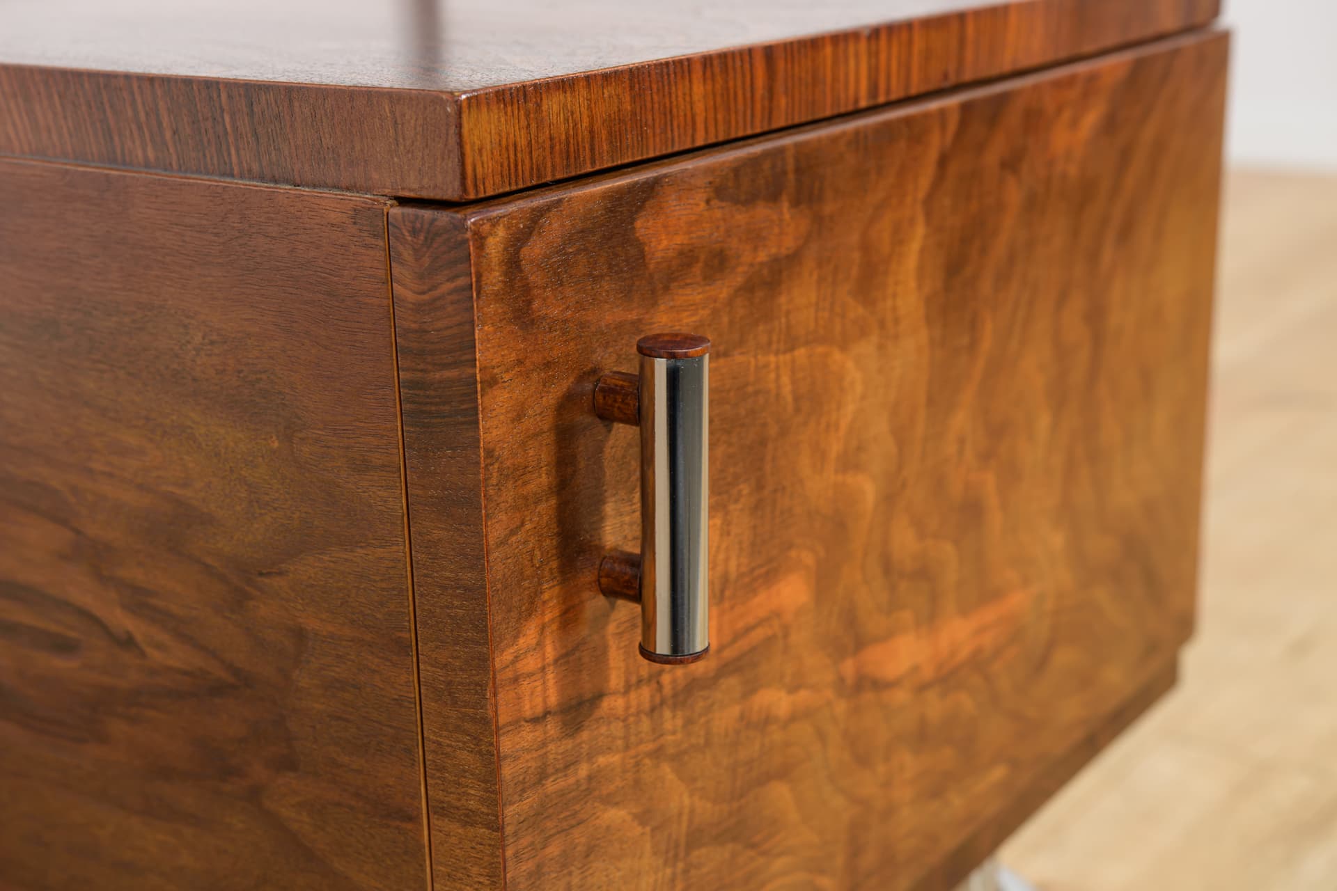 Pair of Bauhaus nightstands, walnut dark brown, chrome steel, Mücke-Melder, Czechoslovakia, 1930s. - 194643