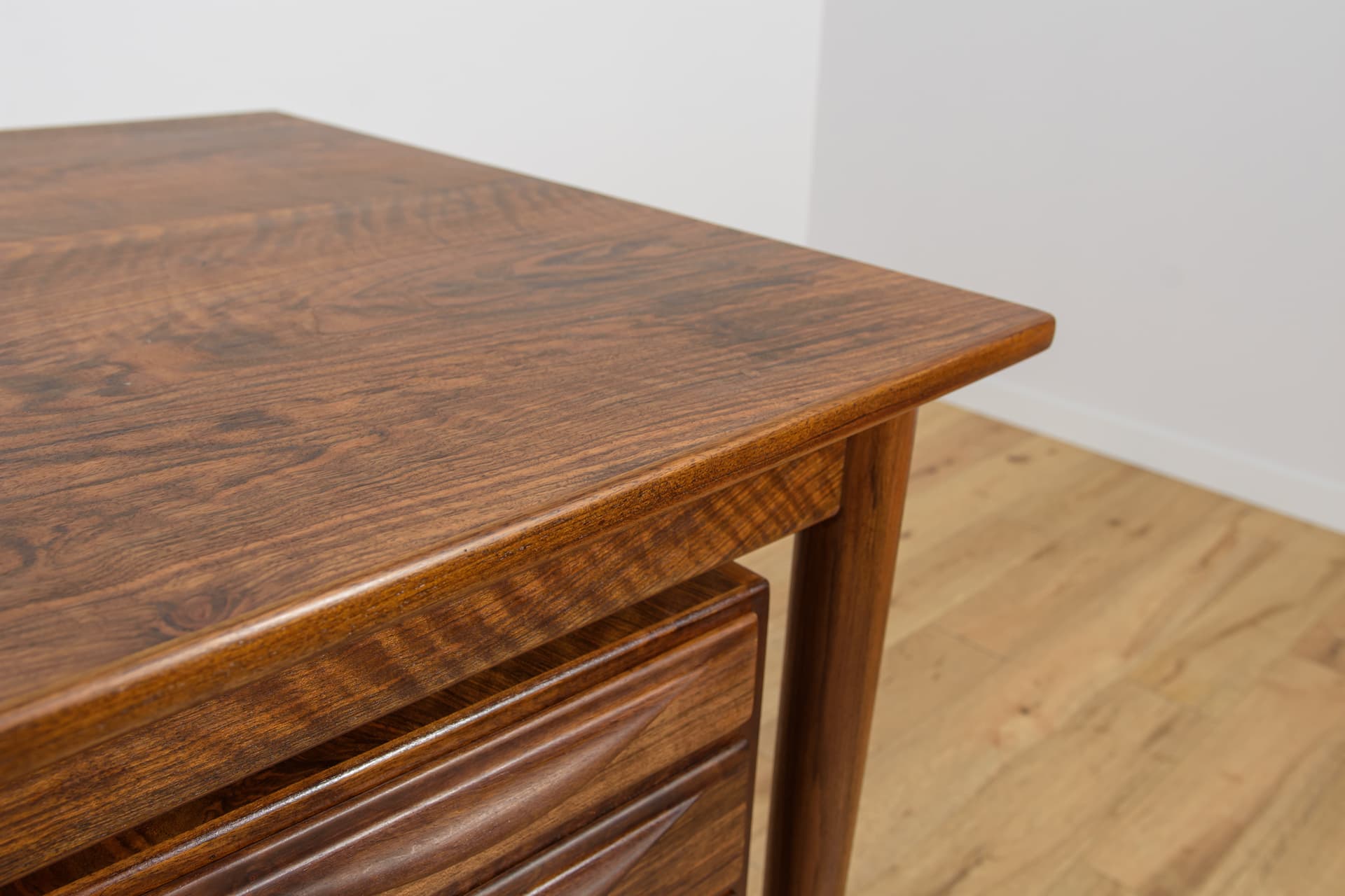 Desk, walnut brown, by R. Hansen, Denmark, 1960s - 194727