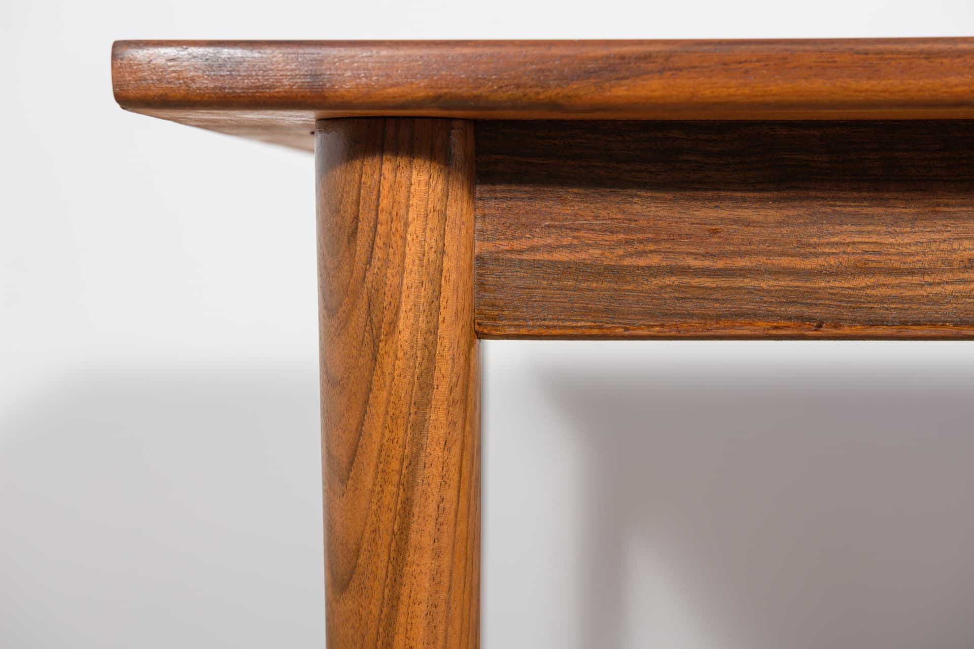 Desk, walnut brown, by R. Hansen, Denmark, 1960s - 194729