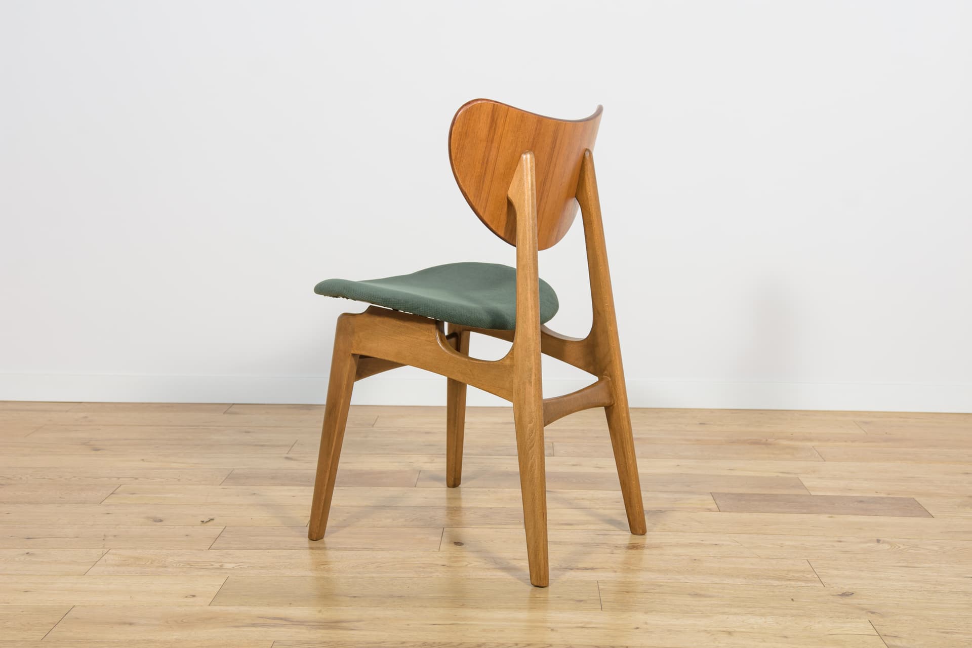 Komplet czterech krzeseł Librenza, beech brązowy, teak brązowy, tkanina zielona, G-Plan, Wielka Brytania, lata 60. - 194758