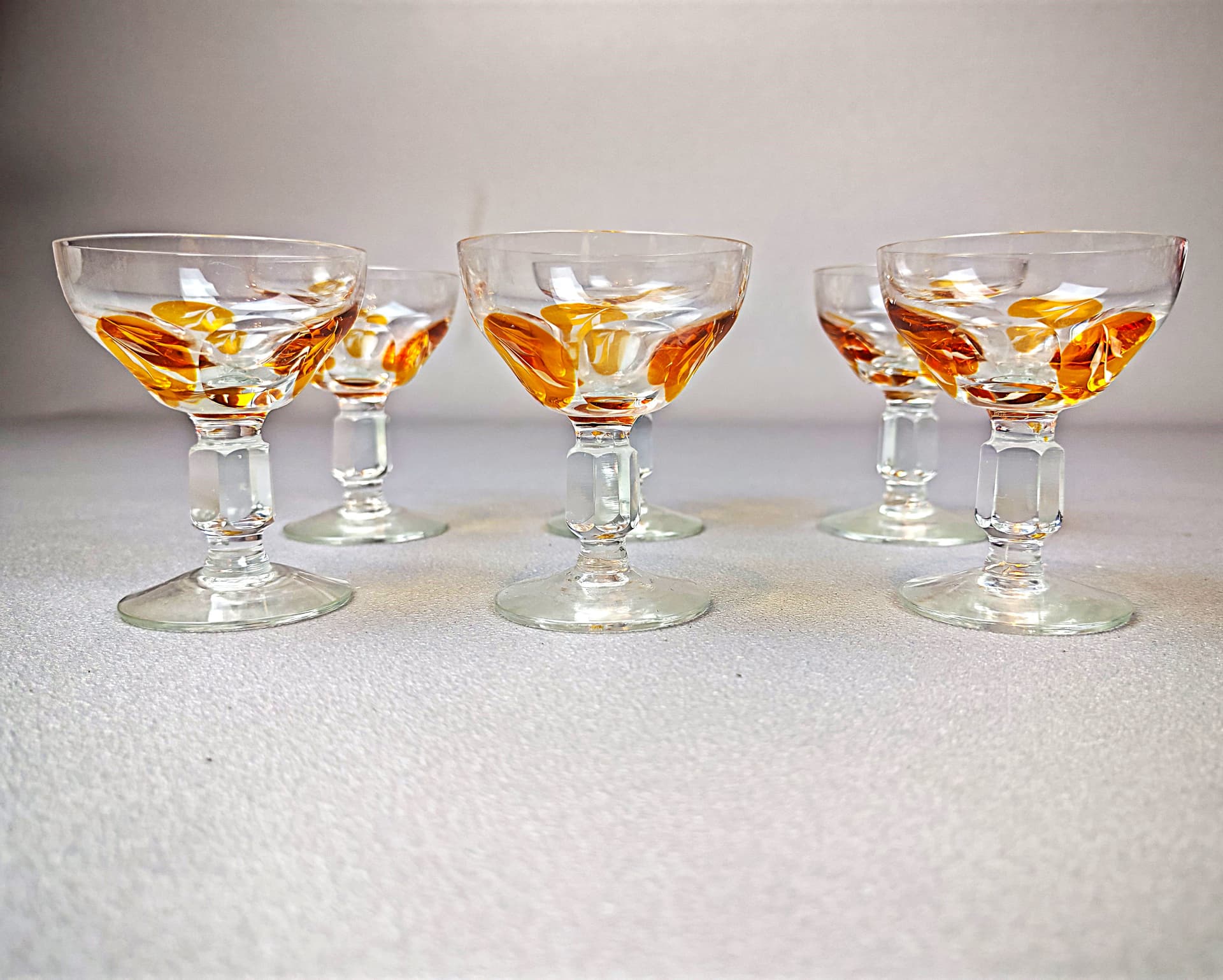 Komplet kieliszków do nalewek Golden Honey, transparentny, kryształ, Europa, początek XX w. - 194910