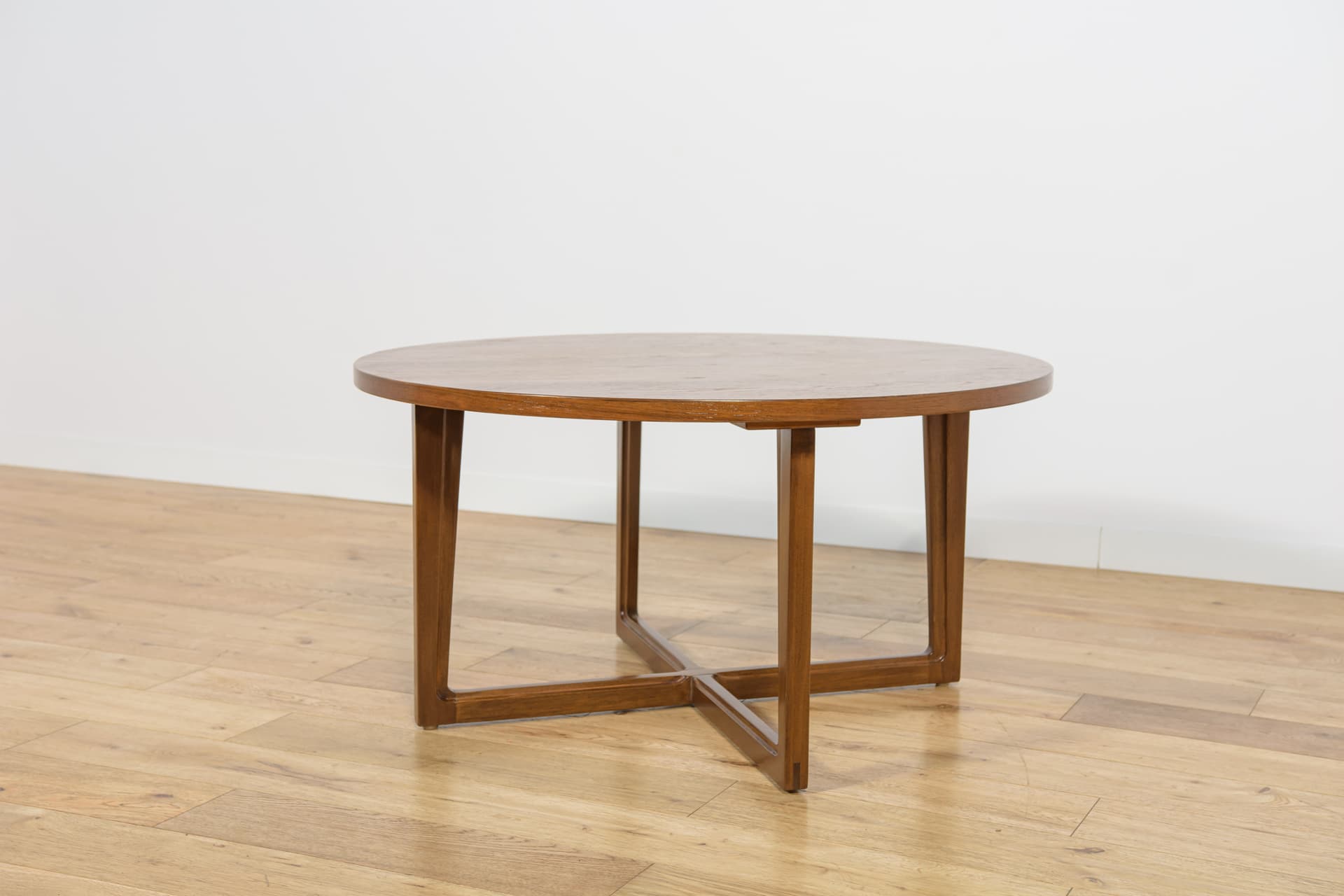Coffee table, brown teak wood, Remploy, United Kingdom, 1970s. - 195025