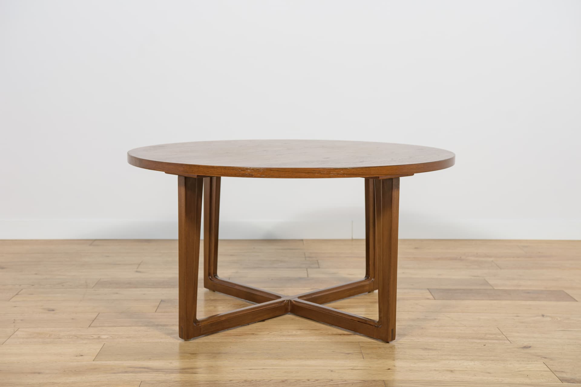 Coffee table, brown teak wood, Remploy, United Kingdom, 1970s. - 195022