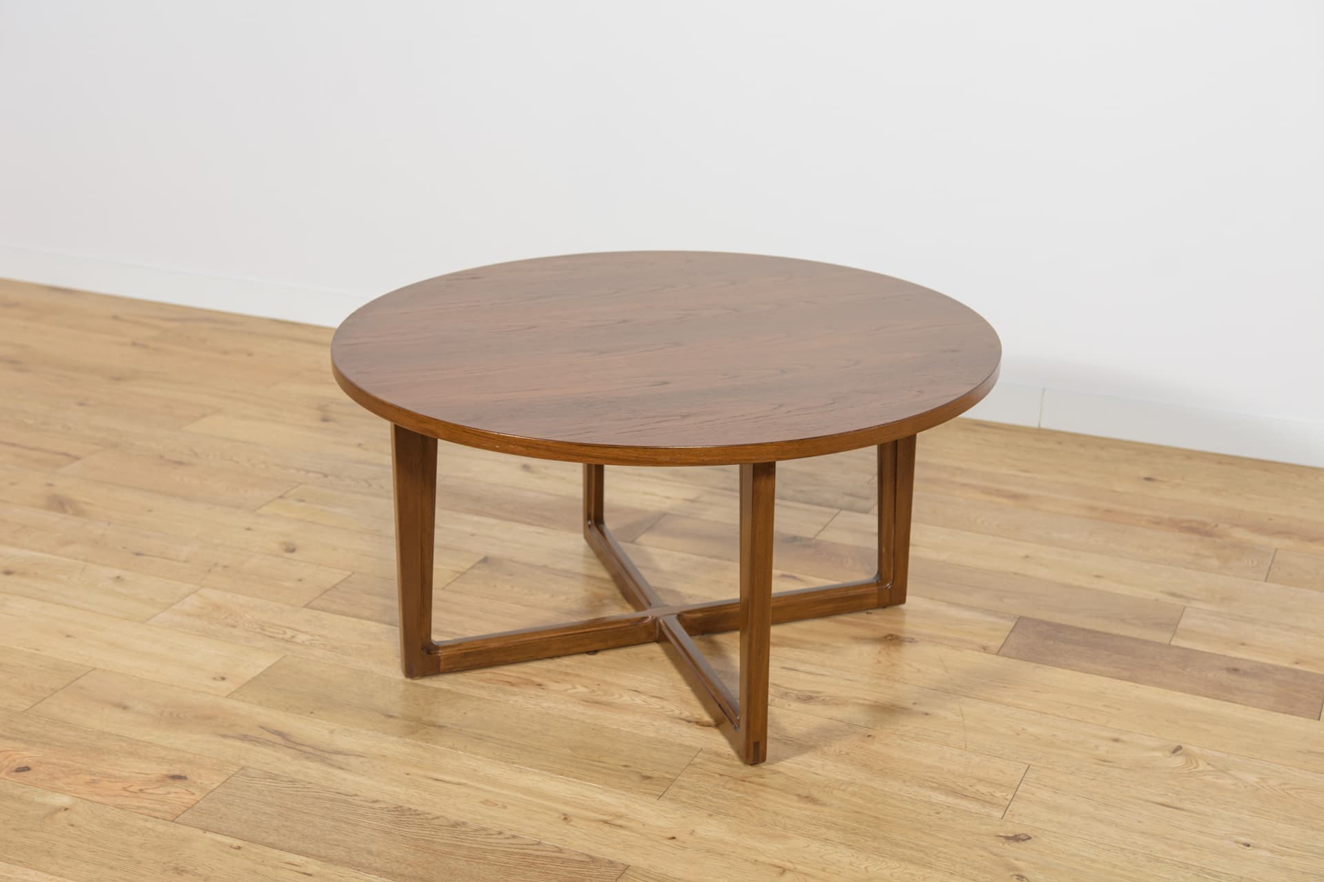 Coffee table, brown teak wood, Remploy, United Kingdom, 1970s. - 195024