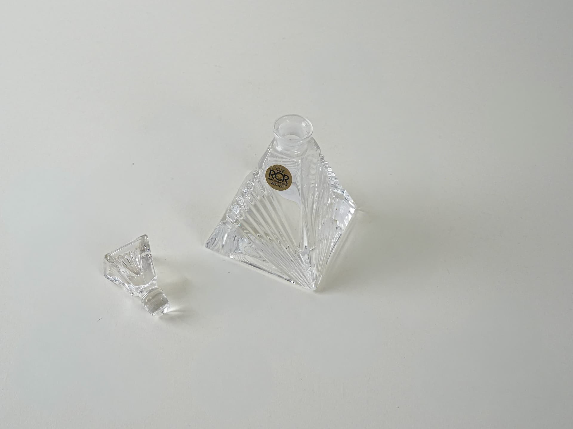 Decanter, art déco, transparent crystal, RCR Cristalleria Italiana, Italy, 1970s. - 195239