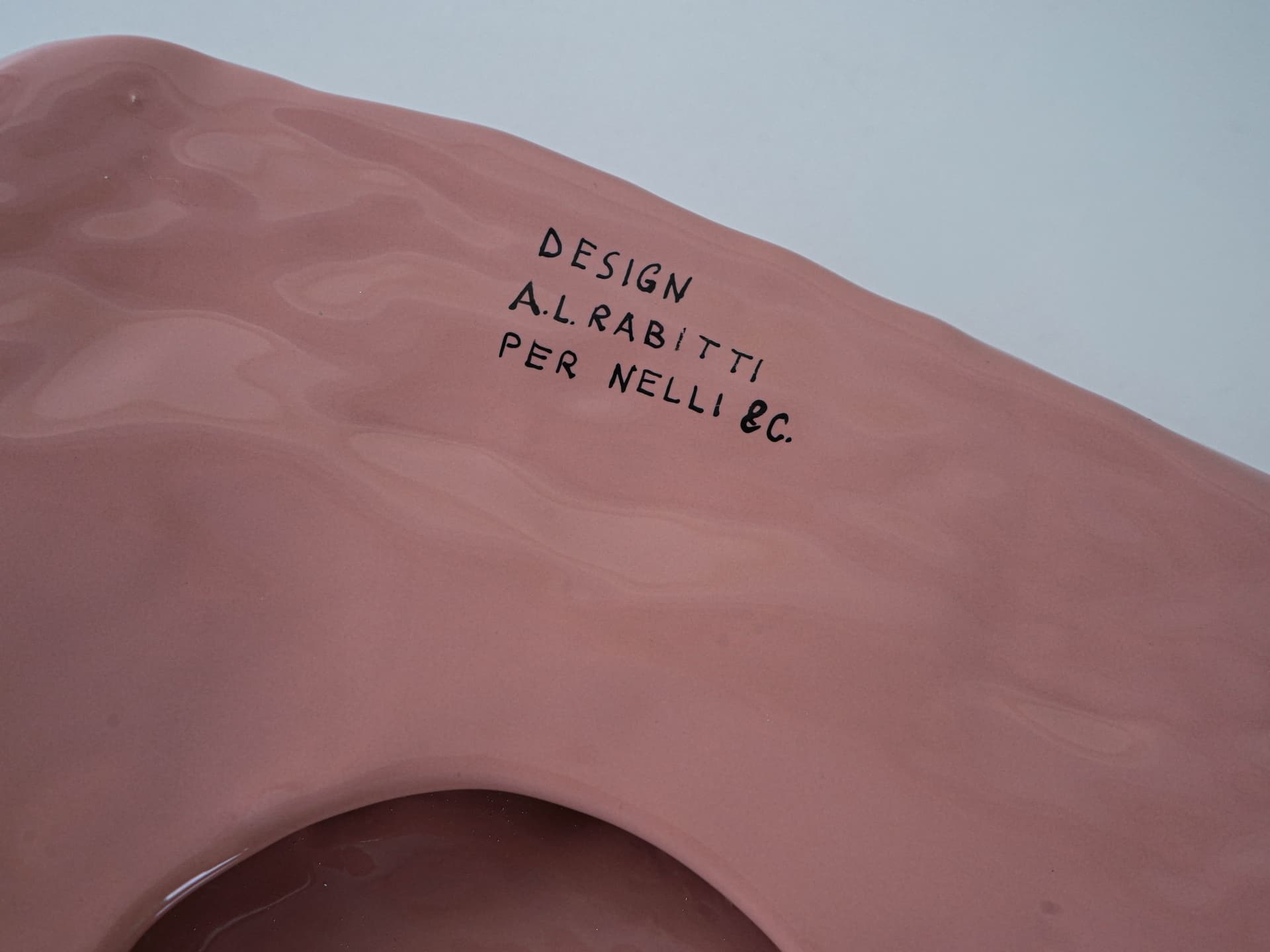 Bowl, salmon pink ceramic, by A.L. Rabitti, Nelli 8C, Italy, 1970s. - 195272