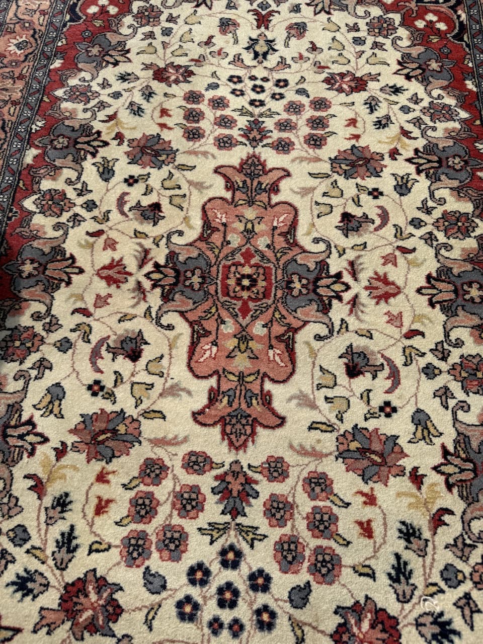 Dywan Teheran 155x94 cm, kość słoniowa, wełna kaszmirowa, Iran, lata 80. - 195321