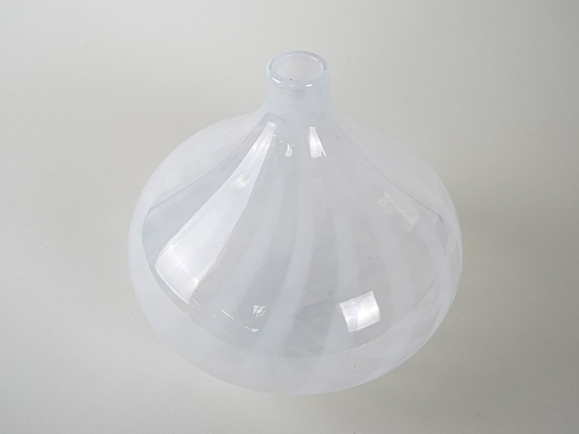 Wazon Murano, ivory white, szkło, Włochy, lata 60. - 195583