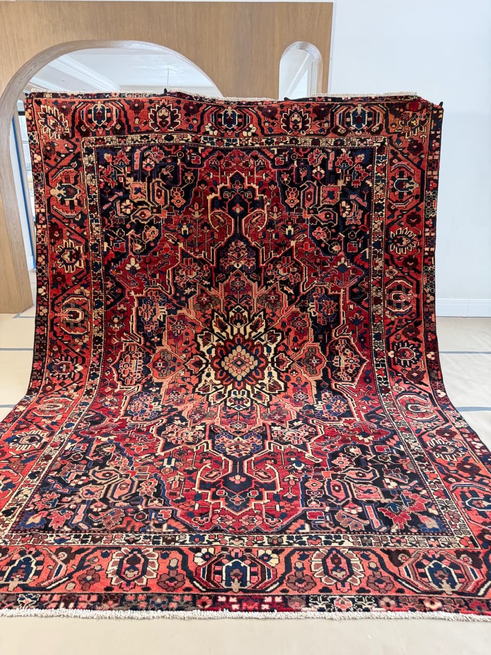 Rug Bahtiari Hamadan, 385x300 cm, multicolor wool, Iran - 195772