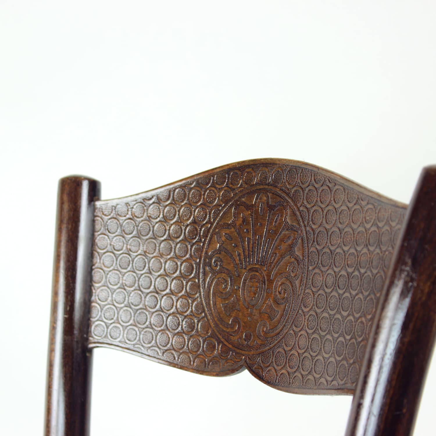 Bentwood chair, Thonet, dark brown oak, Czechoslovakia, 1940s. - 195792