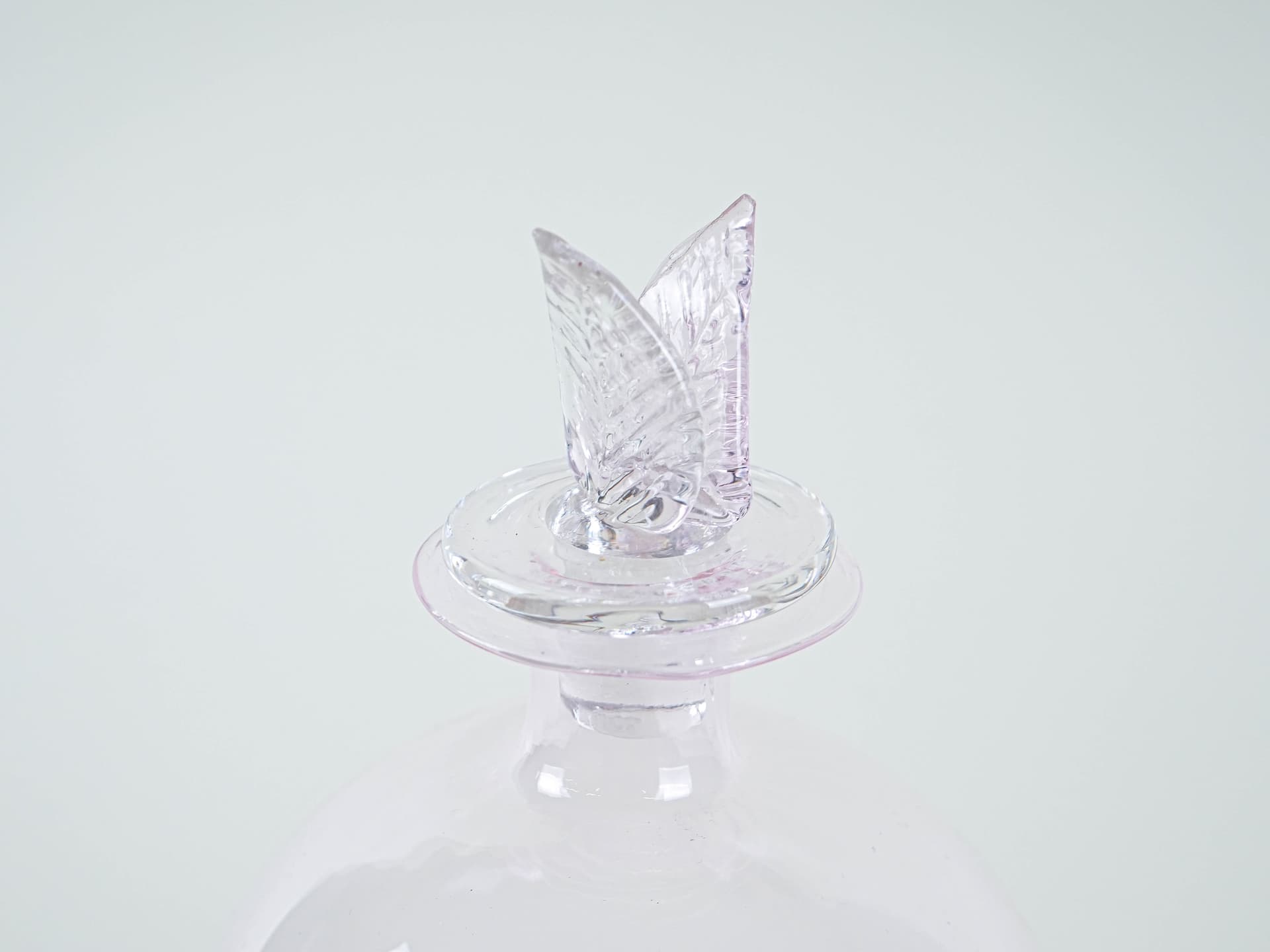 Carafe, spherical, pink glass, Italy, 1970s. - 195939