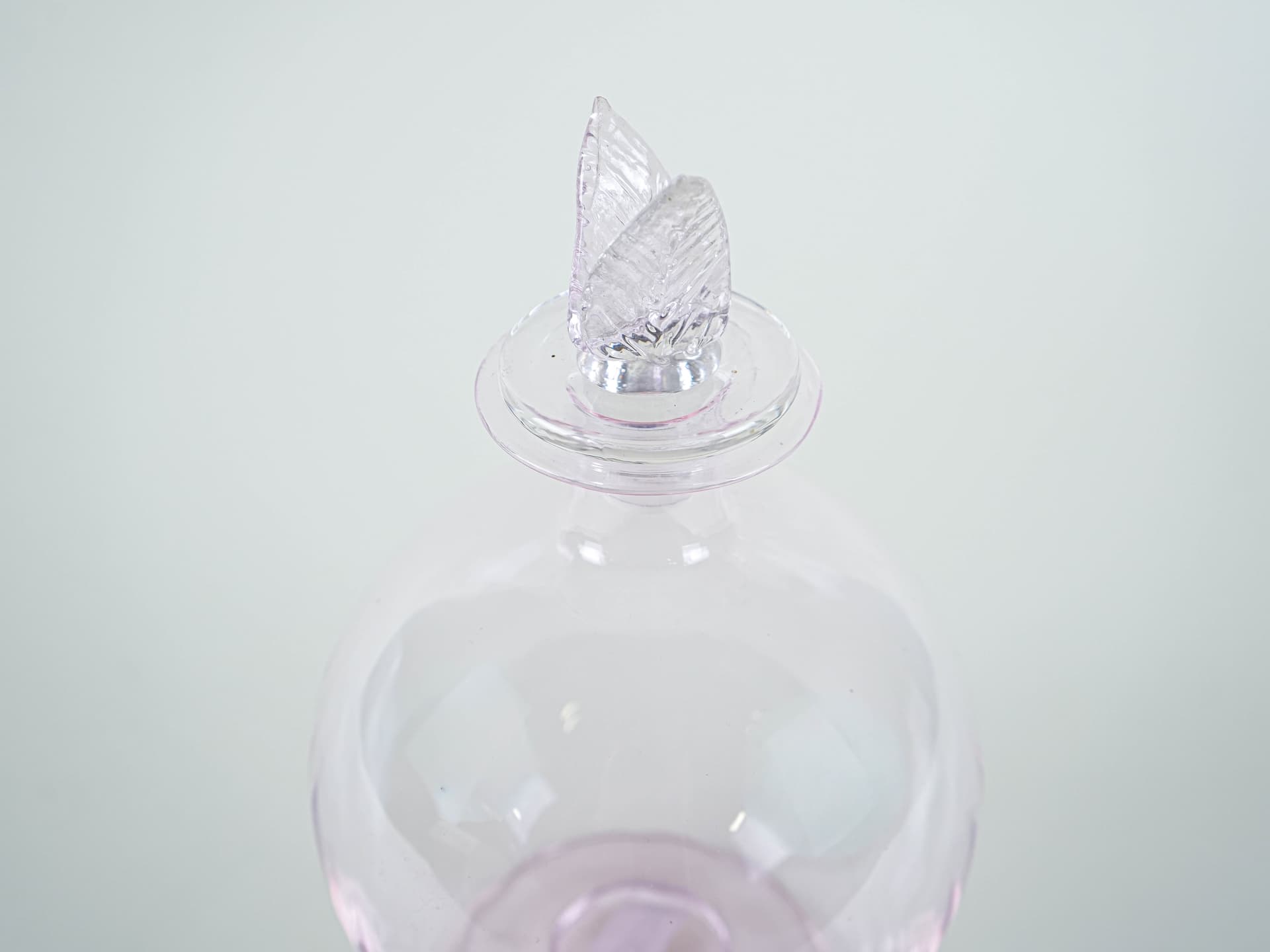 Carafe, spherical, pink glass, Italy, 1970s. - 195936