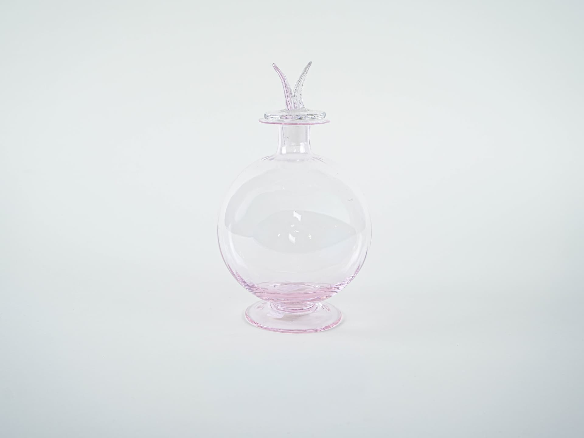 Carafe, spherical, pink glass, Italy, 1970s. - 195935