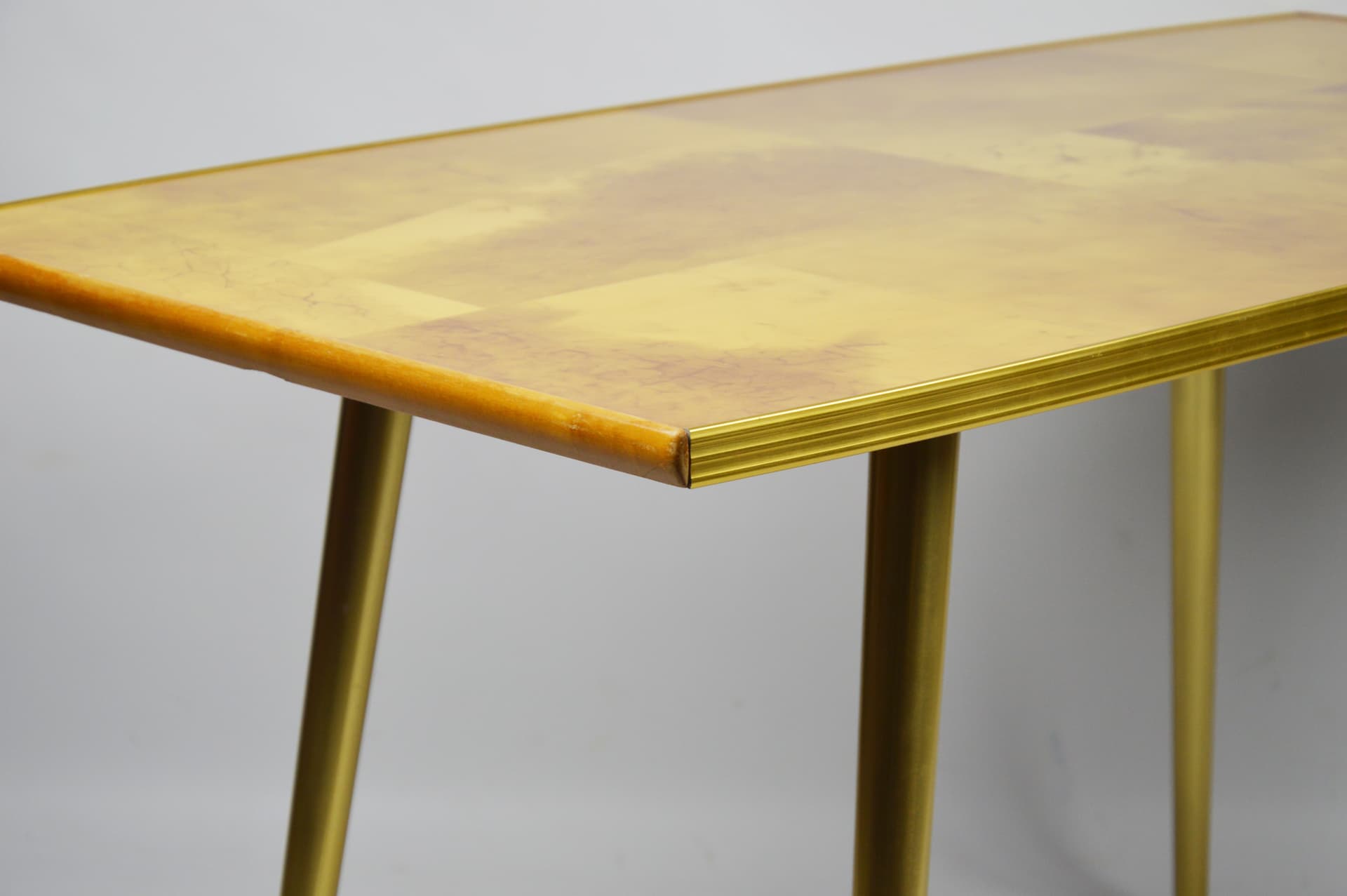 Coffee table, light burl wood, gold metal, 1980s. - 196073