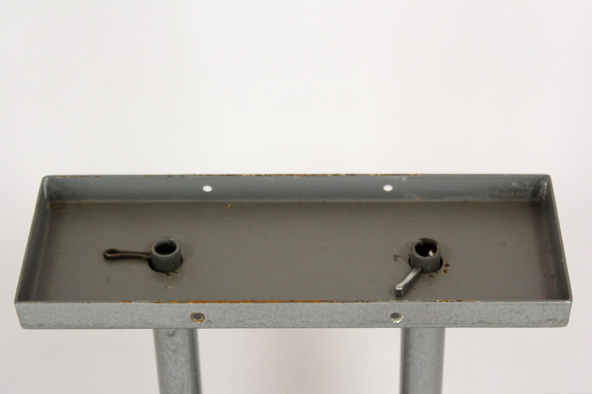 Dwustronny zegar kolejowy, szary, metal, Pragotron, Czechy, lata 80. - 196179