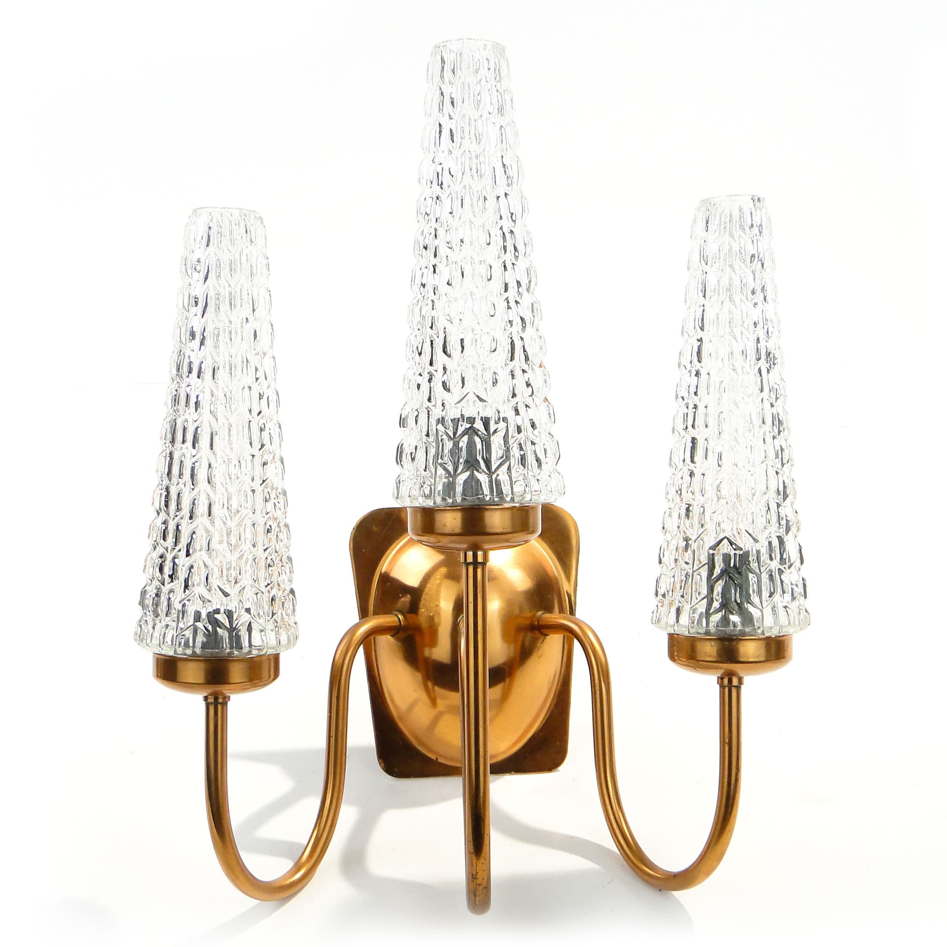 Kinkiet trójramienny, miedź, szkło, Polska, lata 70. - 1355