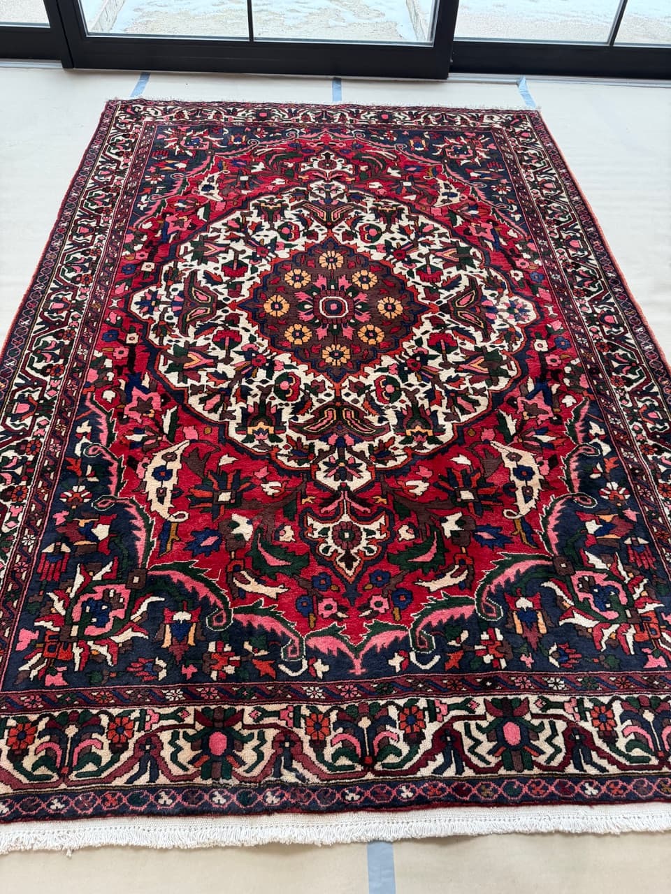 Rug Bahtiari Hamadan 320x210 cm, multicolor wool, Iran - 196273