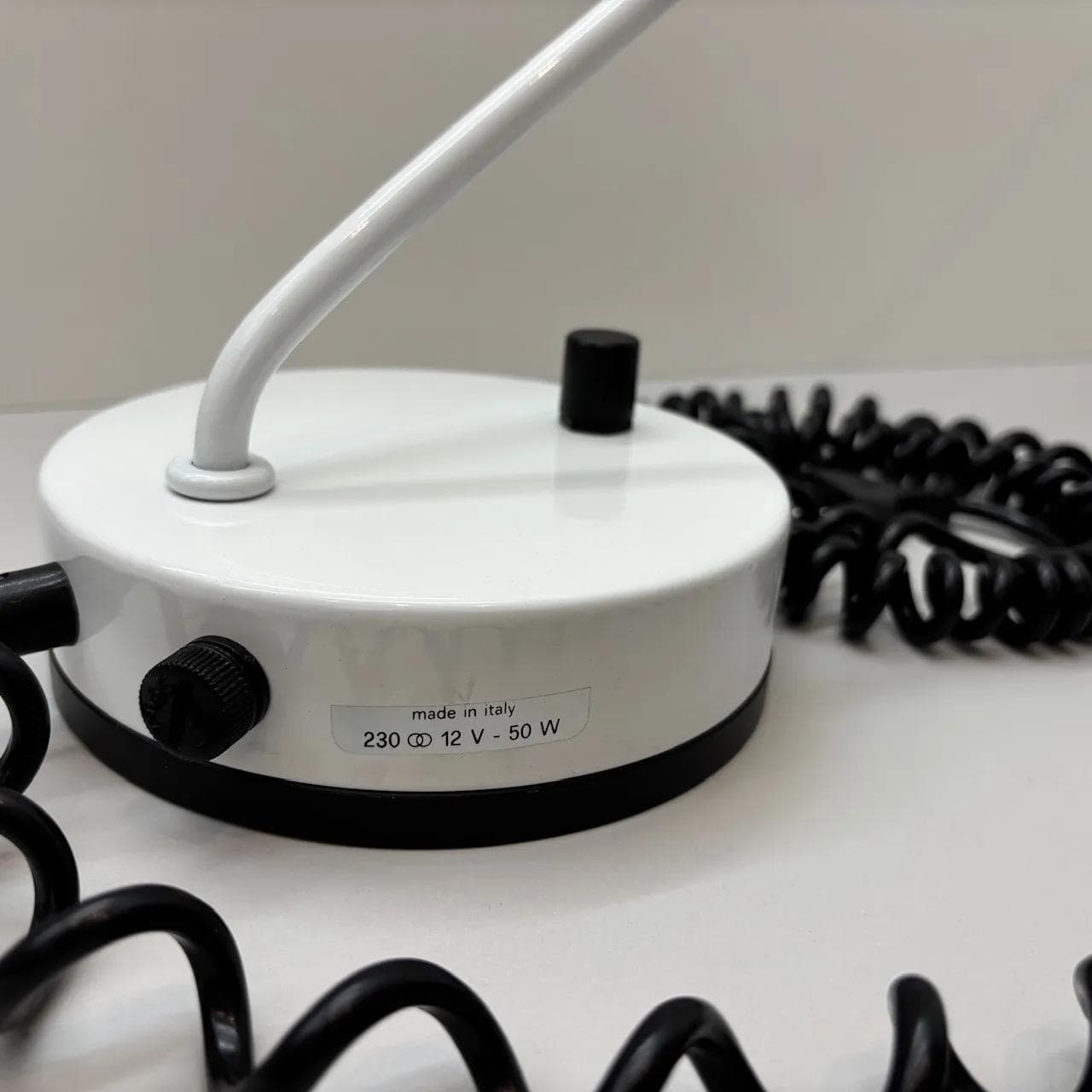 Lampa biurkowa, stal biała, Włochy, lata 80. - 13733