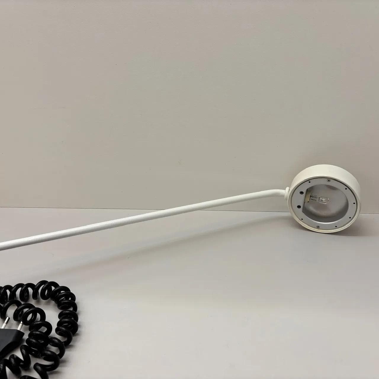 Lampa biurkowa, stal biała, Włochy, lata 80. - 13731