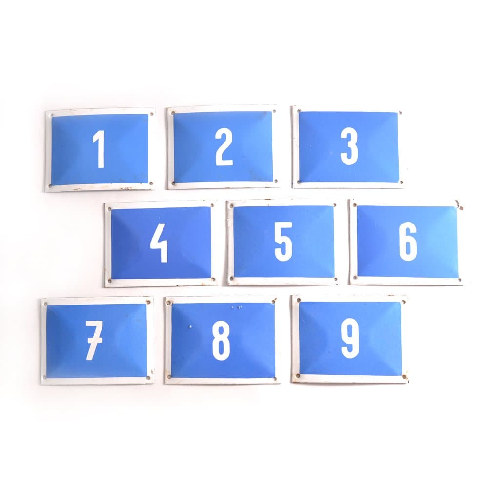 Zestaw tabliczek emaliowanych, niebieski, metal, Czechosłowacja, lata 50.