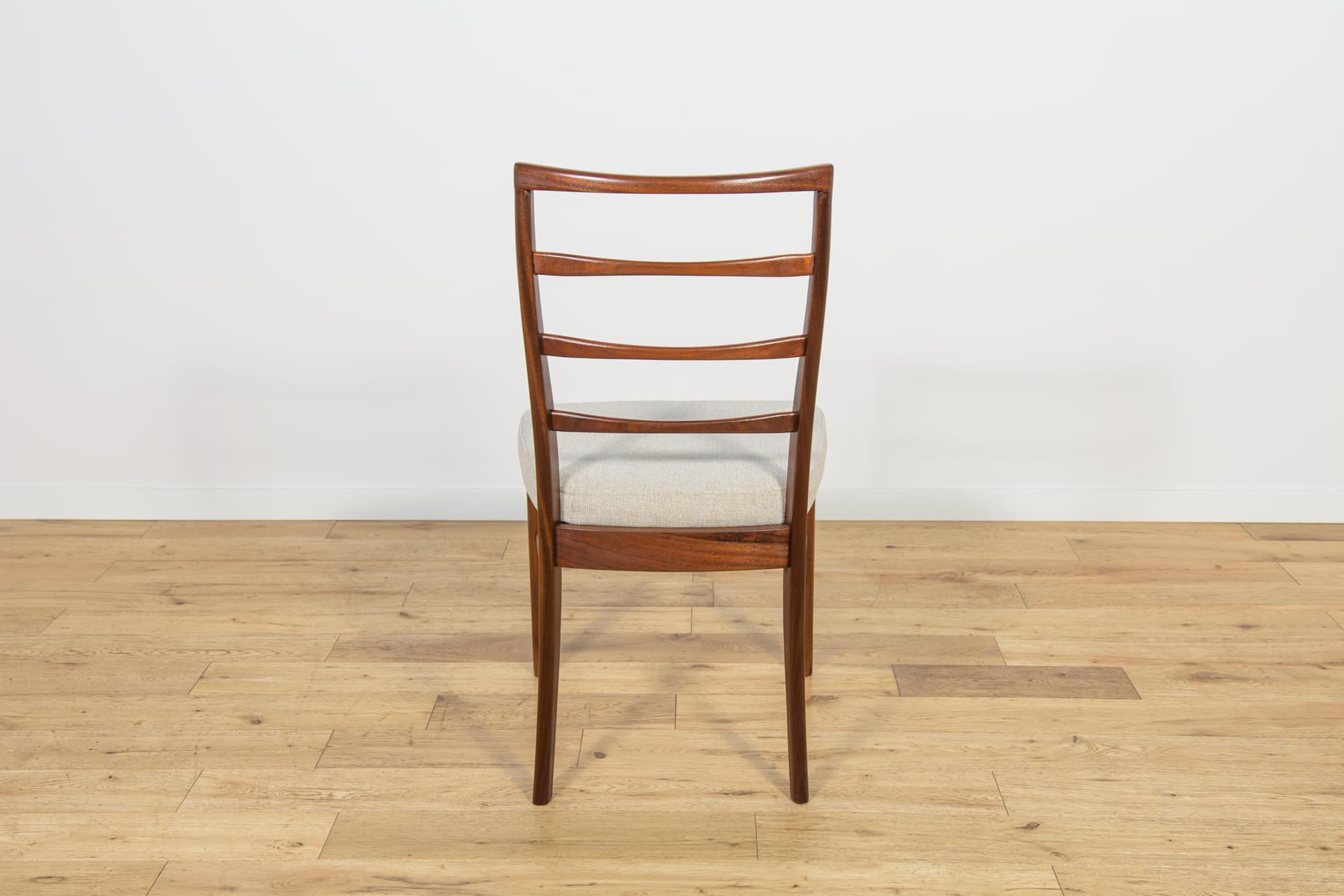 Komplet czterech krzeseł, teak brązowy jasny, McIntosh, Wielka Brytania, lata 60. - 196517