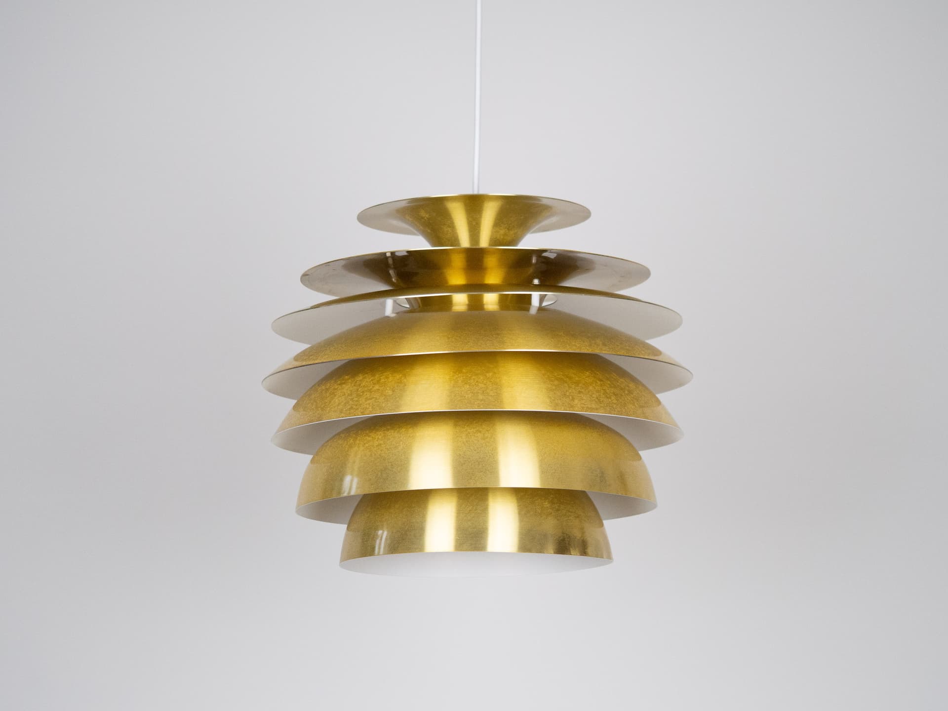 Pendant lamp Barcelona, golden metal, by B. Karlby, Lyfa, Denmark, 1970s. - 196703