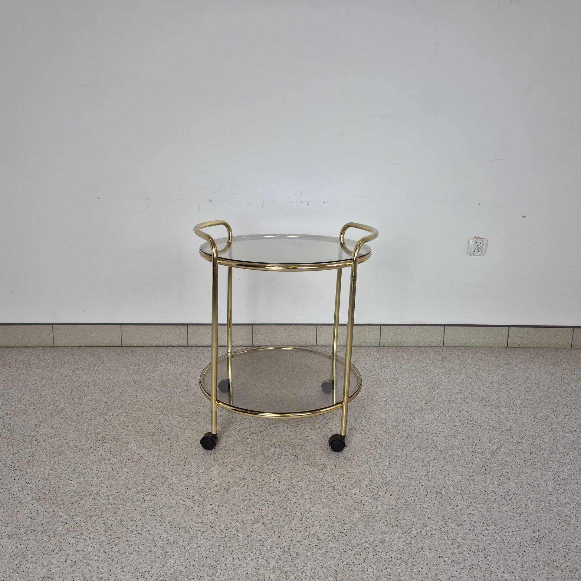 Bar cart Hollywood Regency, golden brass, smoked glass, Germany, 1980s. - 196799