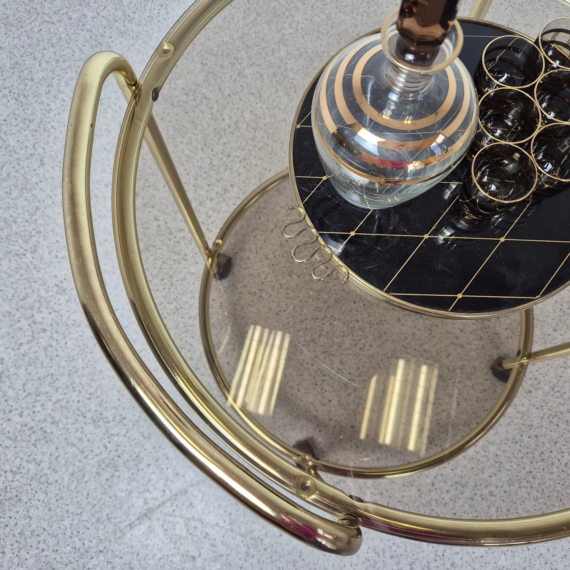 Bar cart Hollywood Regency, golden brass, smoked glass, Germany, 1980s. - 196801