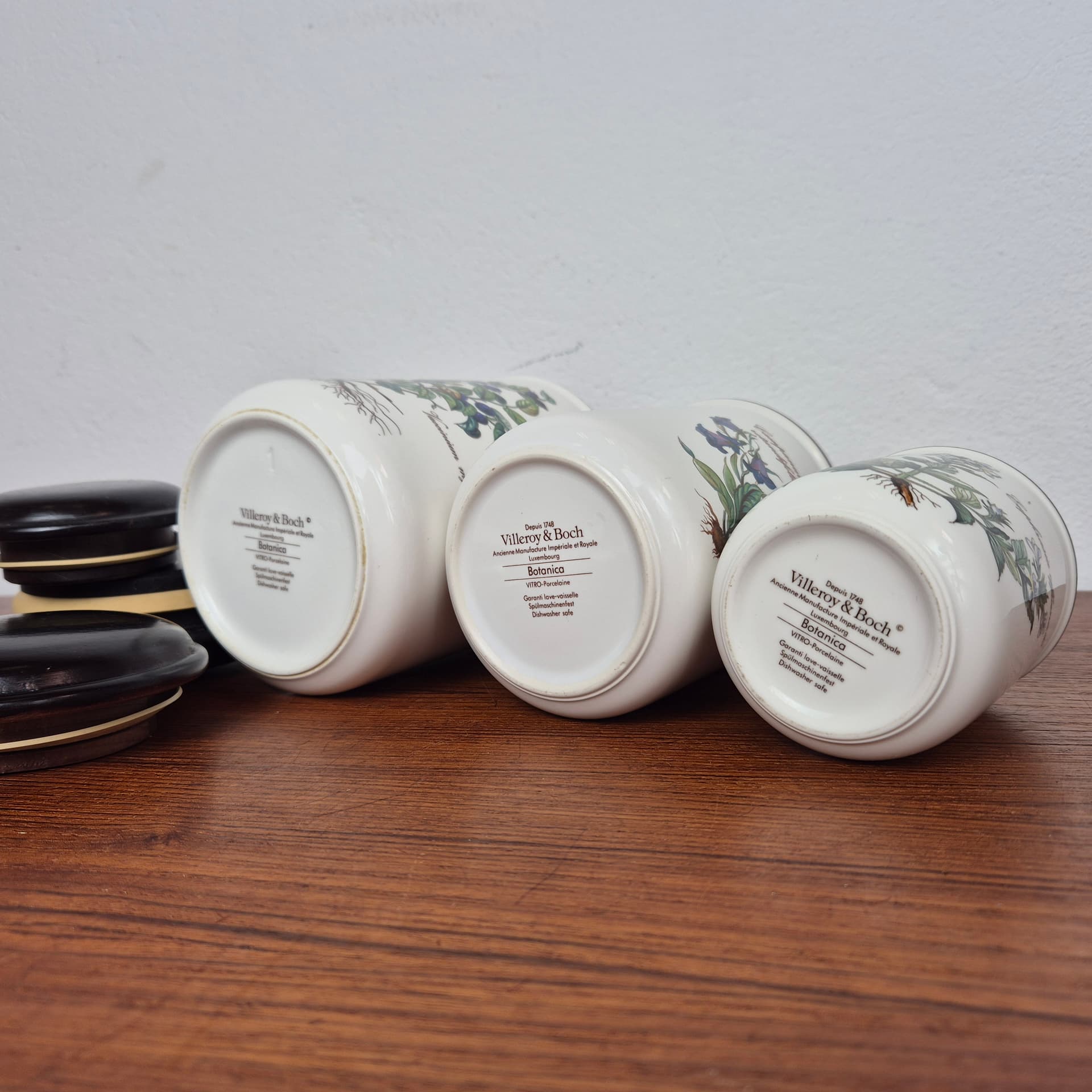 Set of canisters Botanica, ivory white ceramics, Villeroy & Boch, 1960s. - 196935