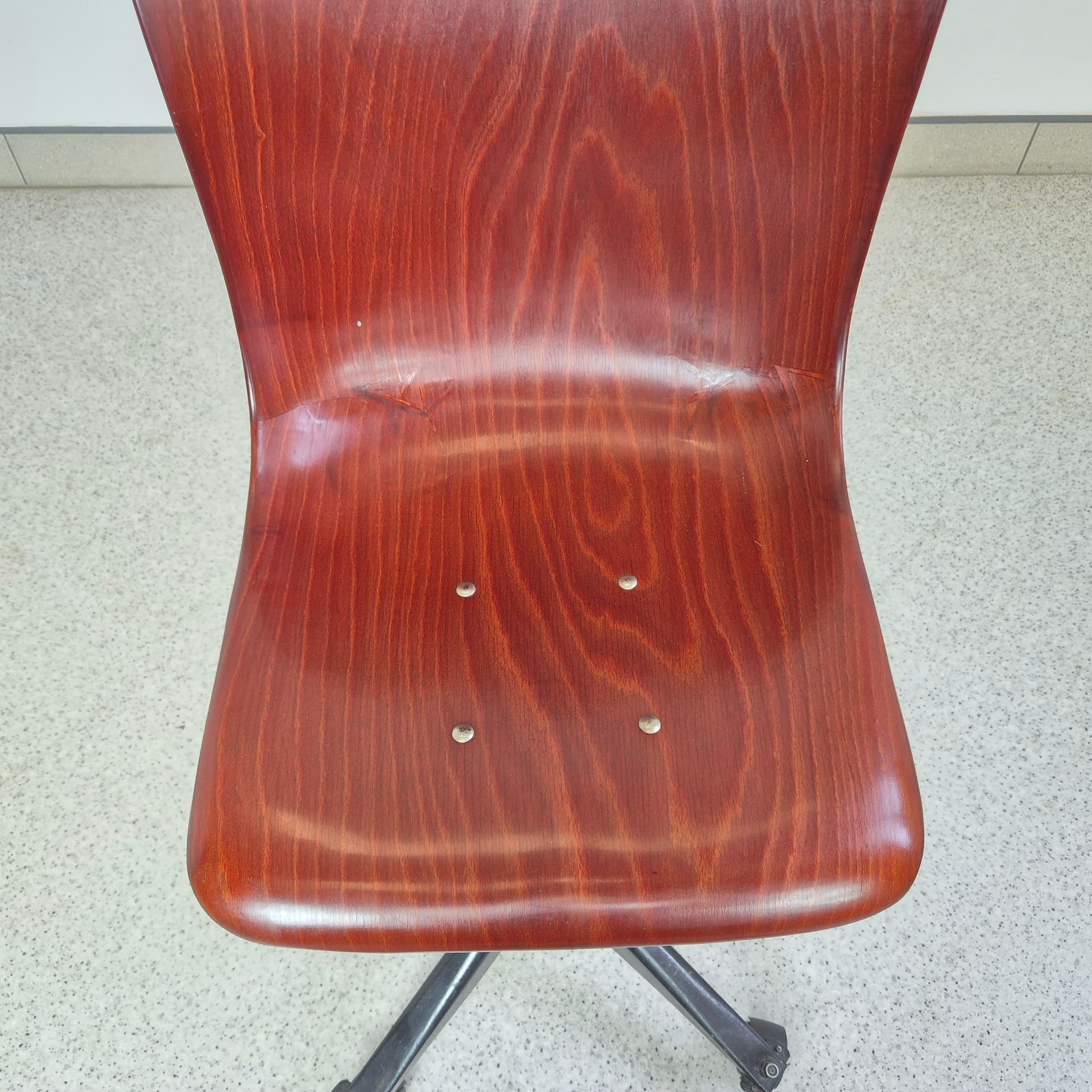 Krzesło biurowe, ciemnobrązowa sklejka, stal czarna, proj. E. Flötotto, Niemcy, lata 60. - 197036