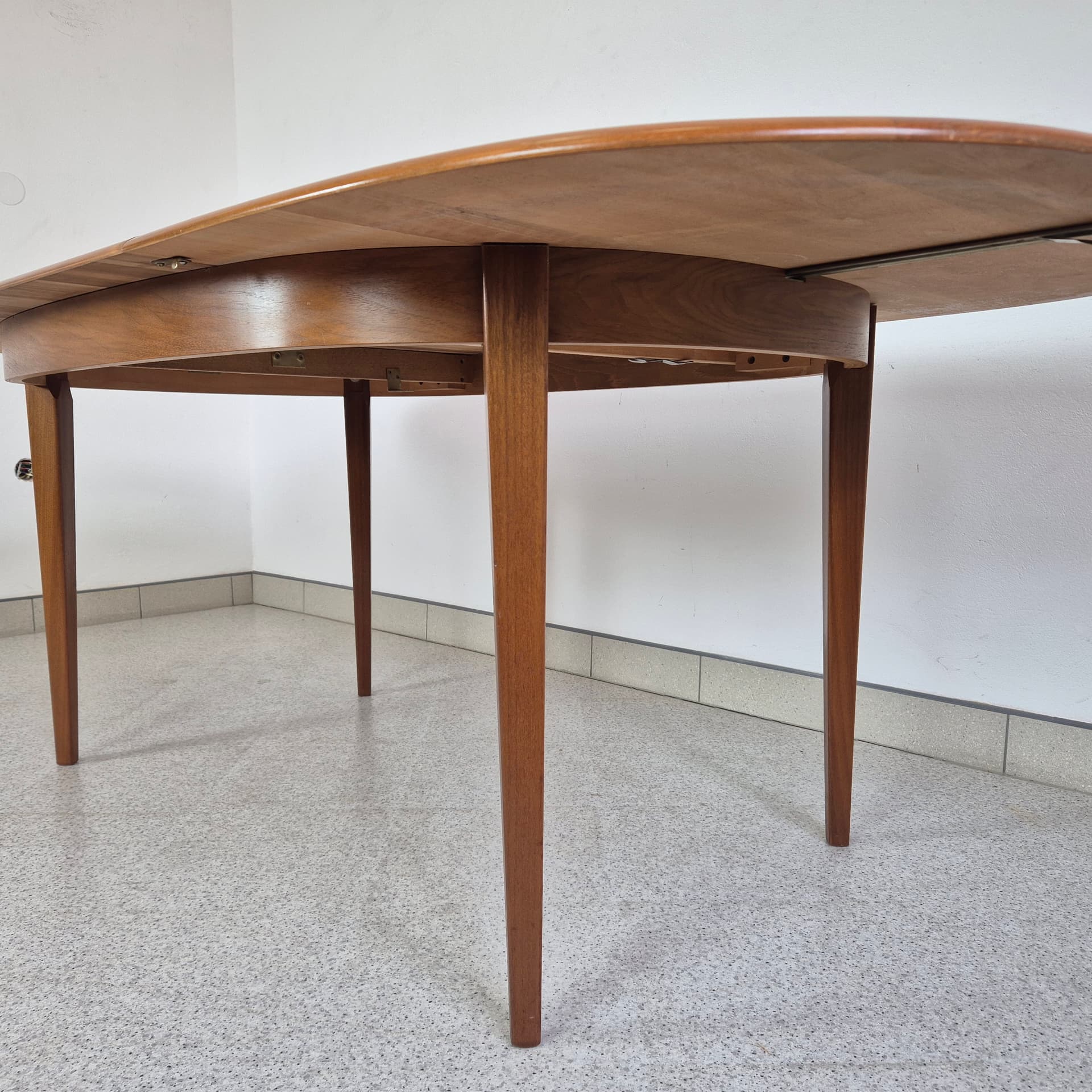 Stół rozkładany, orzech brązowy, Kondor, Niemcy, lata 80. - 197113