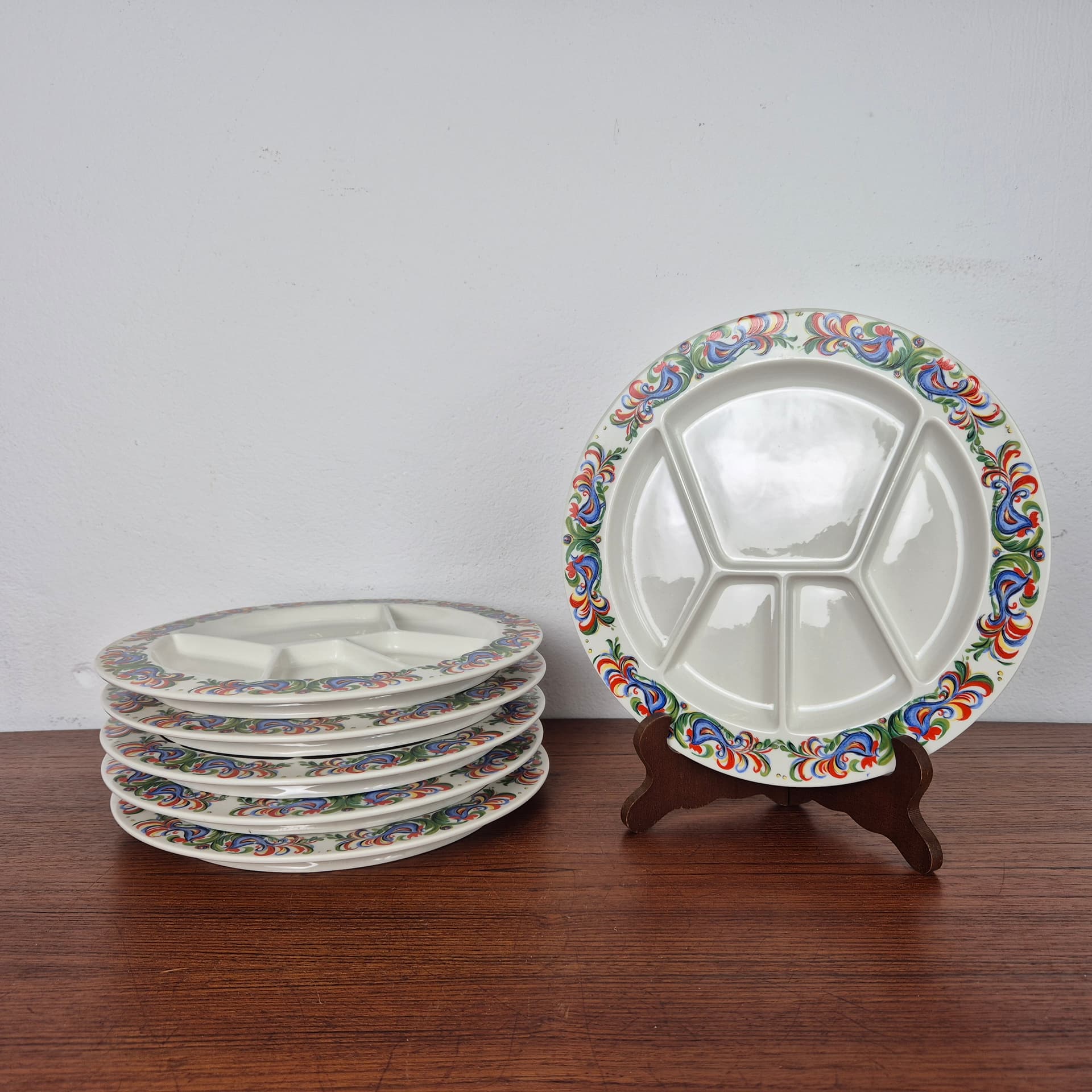 Fondue plate, ivory porcelain, Villeroy & Boch, Germany, 1970s. - 197157