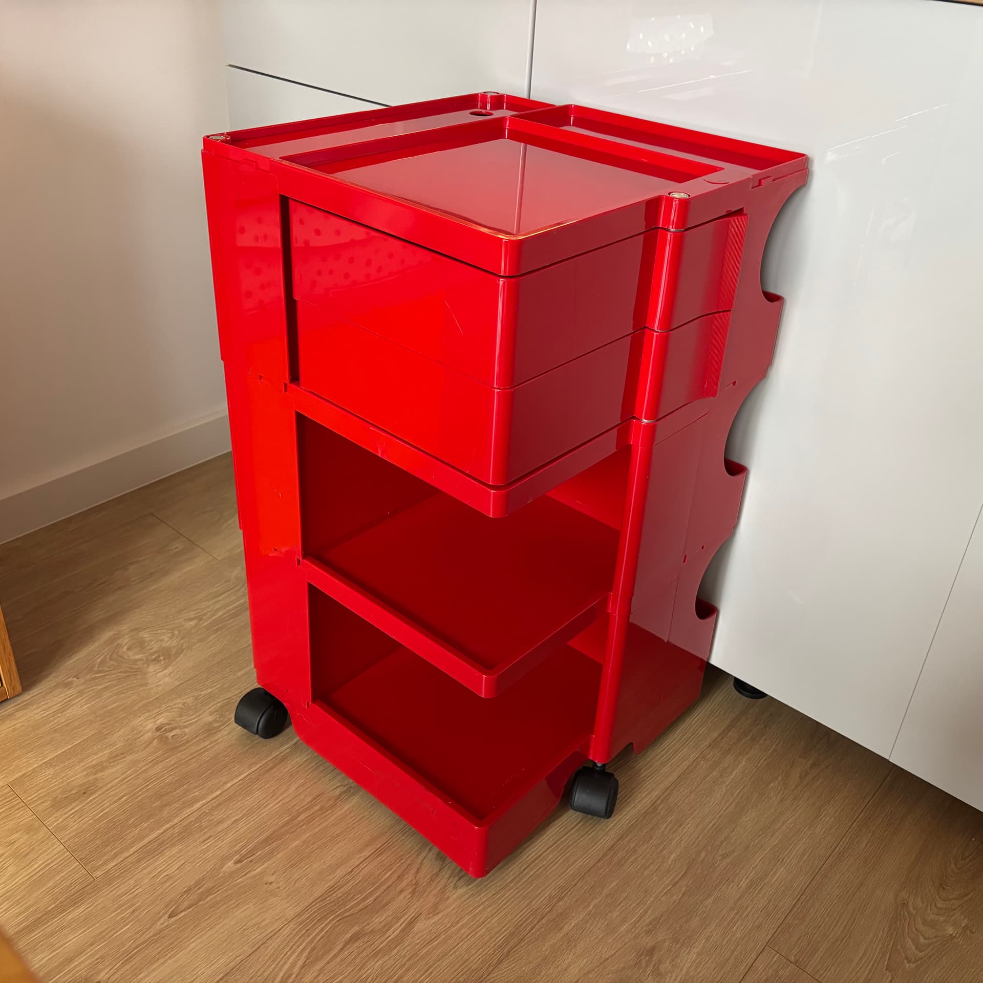 Organizer biurowy, czerwony, plastik, proj. J. Colombo, Włochy, lata 70. - 197211