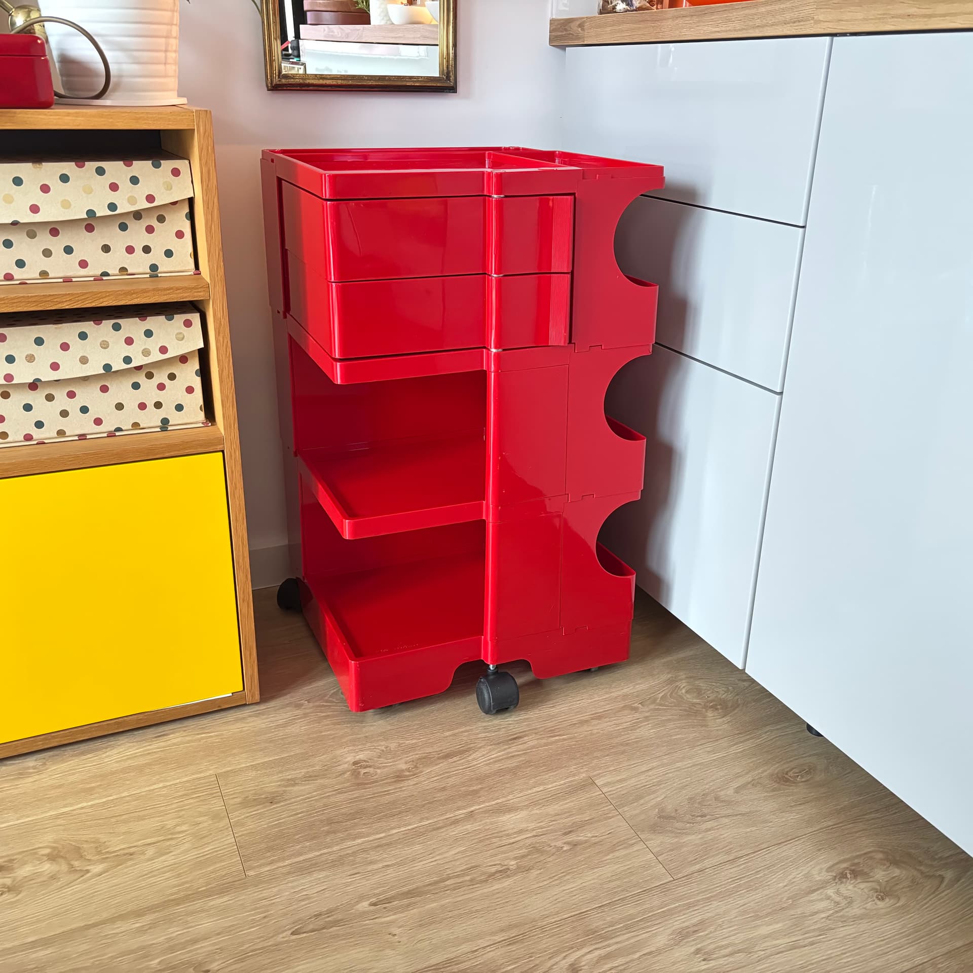 Organizer biurowy, czerwony, plastik, proj. J. Colombo, Włochy, lata 70. - 197210