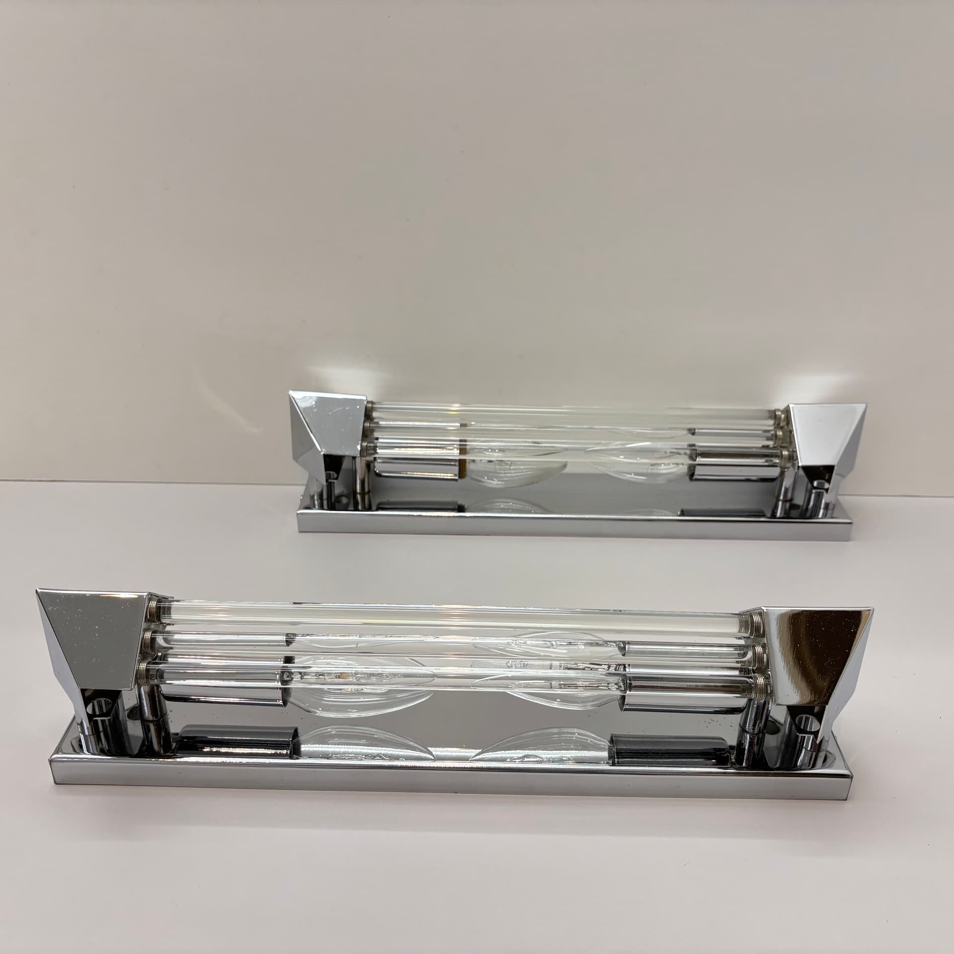Para kinkietów, chromowana stal srebrna, szkło przezroczyste, Włochy, lata 80. - 197258