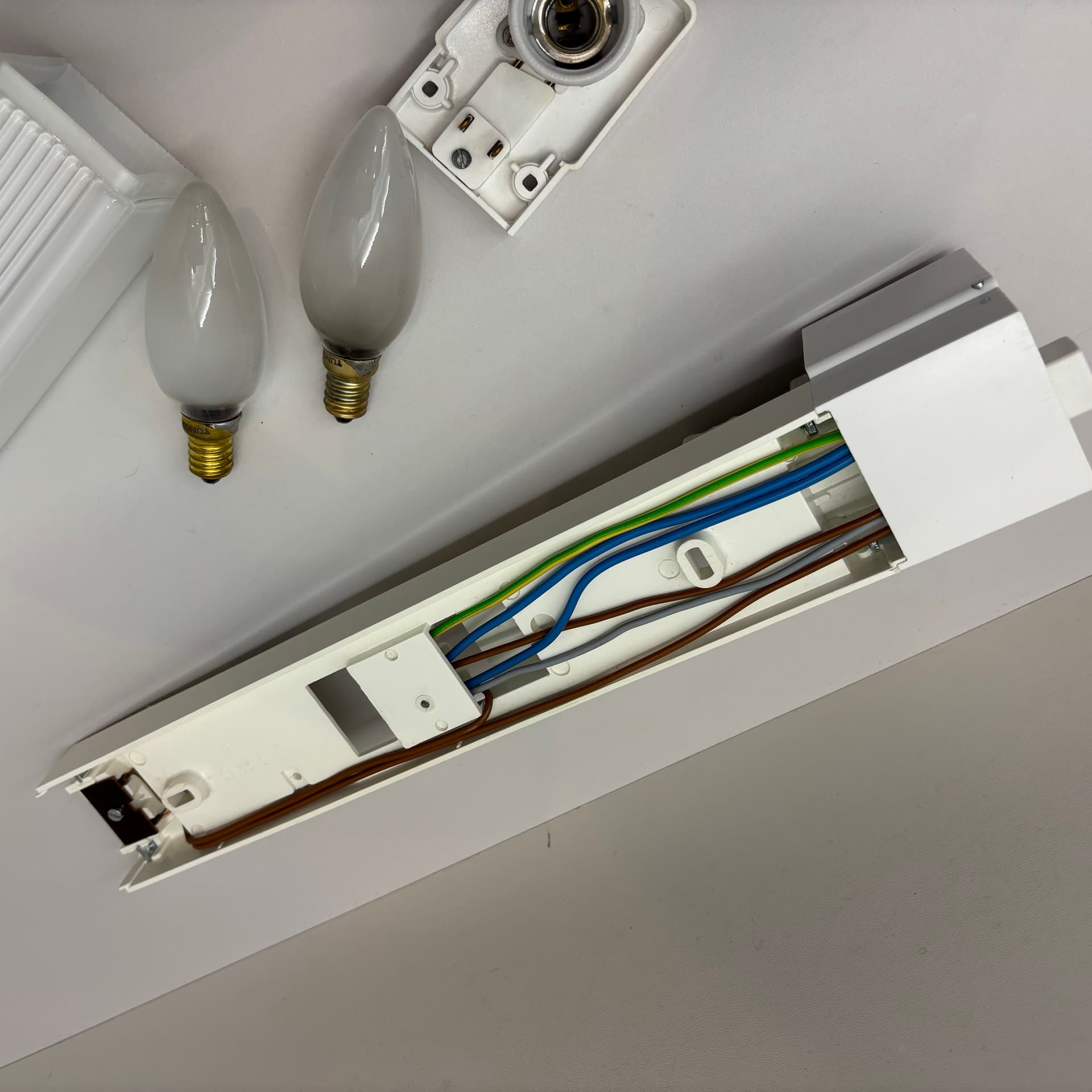 Kinkiet, beżowy, bakelit, Niemcy, lata 70. - 197364