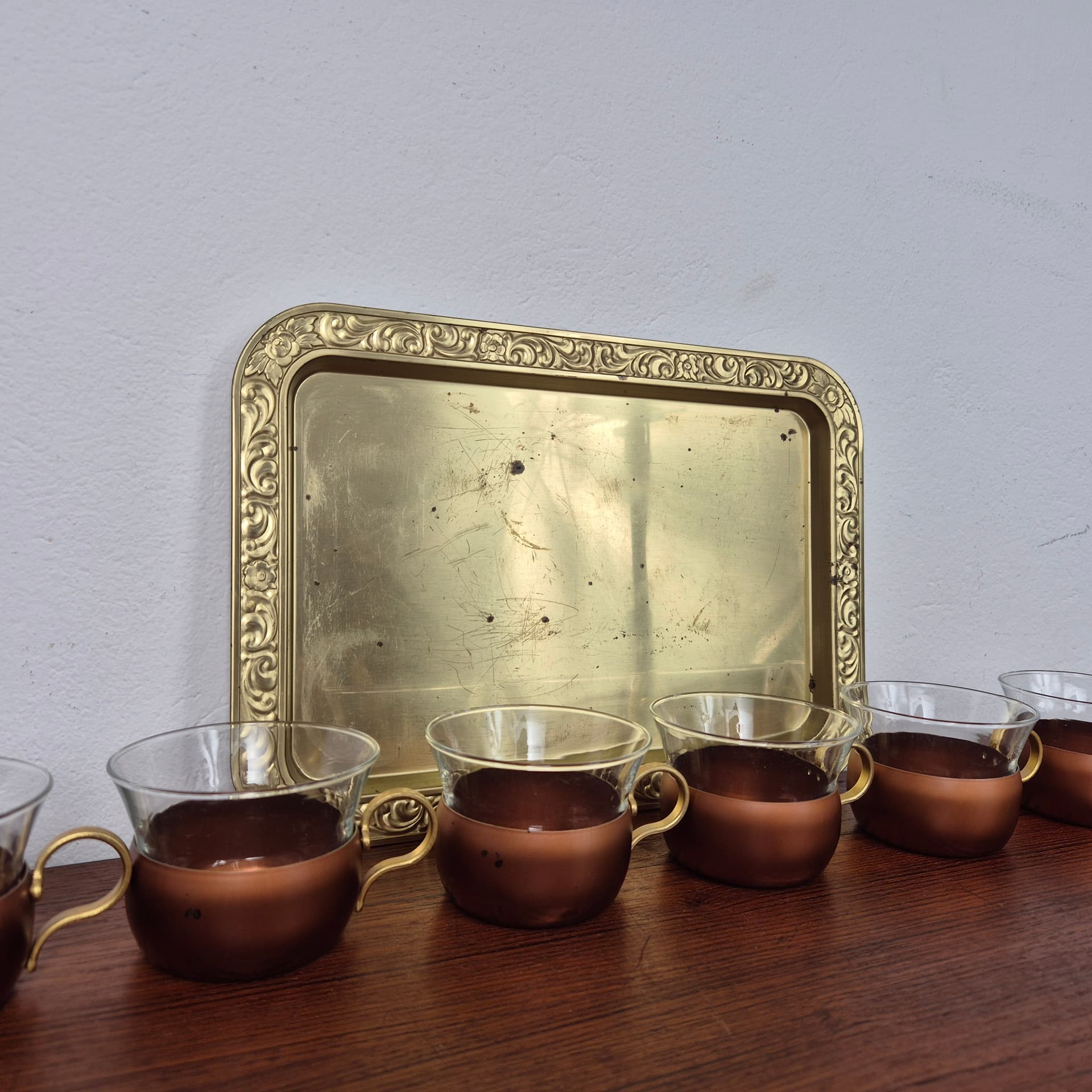 Komplet szklanek z tacą, szkło transparentne, miedź, mosiądz złoty, Schott & Mainz, Niemcy, lata 70. - 197502