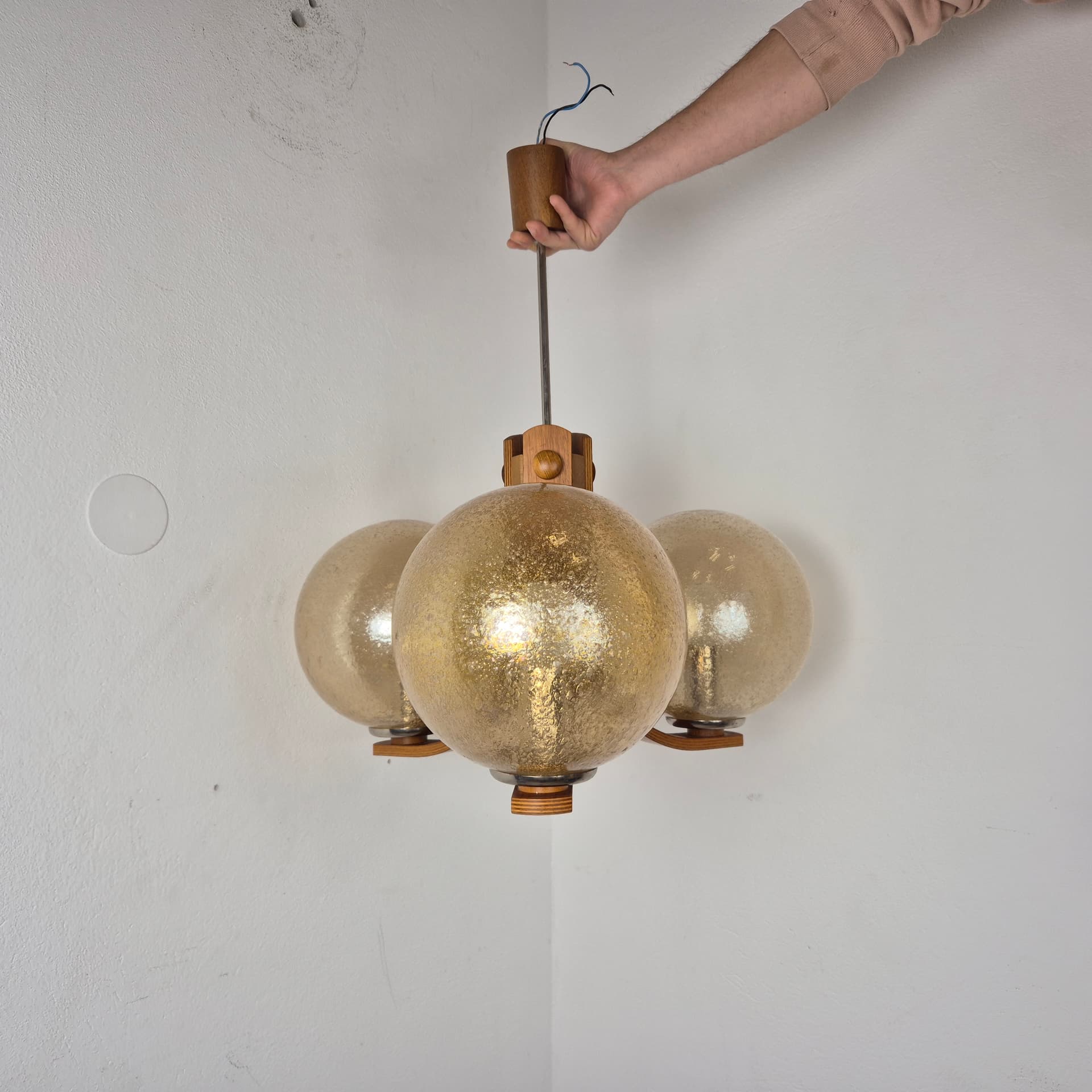 Chandelier, mid-century modern, beige, Switzerland, 1960s. - 197624