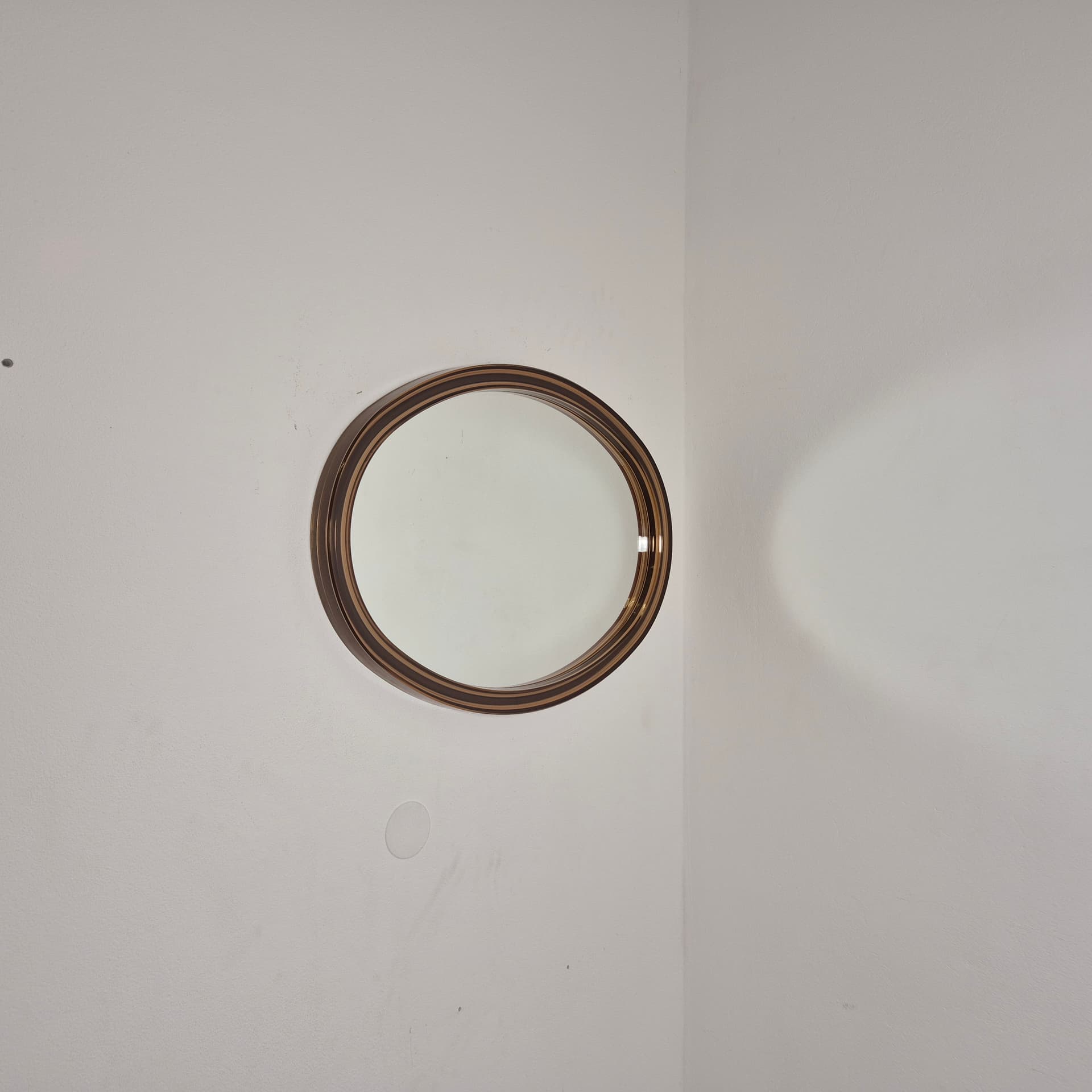 Lustro ścienne, brązowy, szkło, rama plexi, Francja, lata 80. - 197638