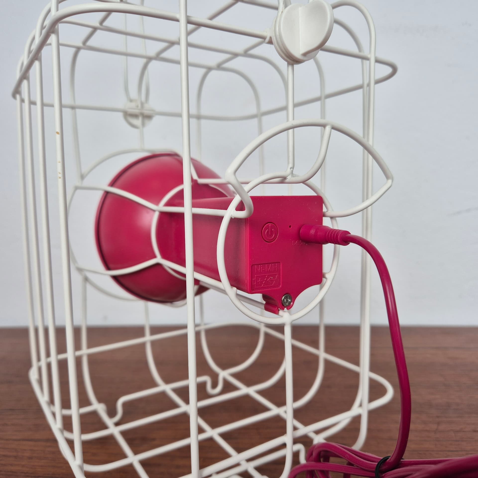 Lampa stołowa Nomade LED, biały czerwony, metal, proj. M. Crasset, Ikea, Szwecja, XXI w. - 197750