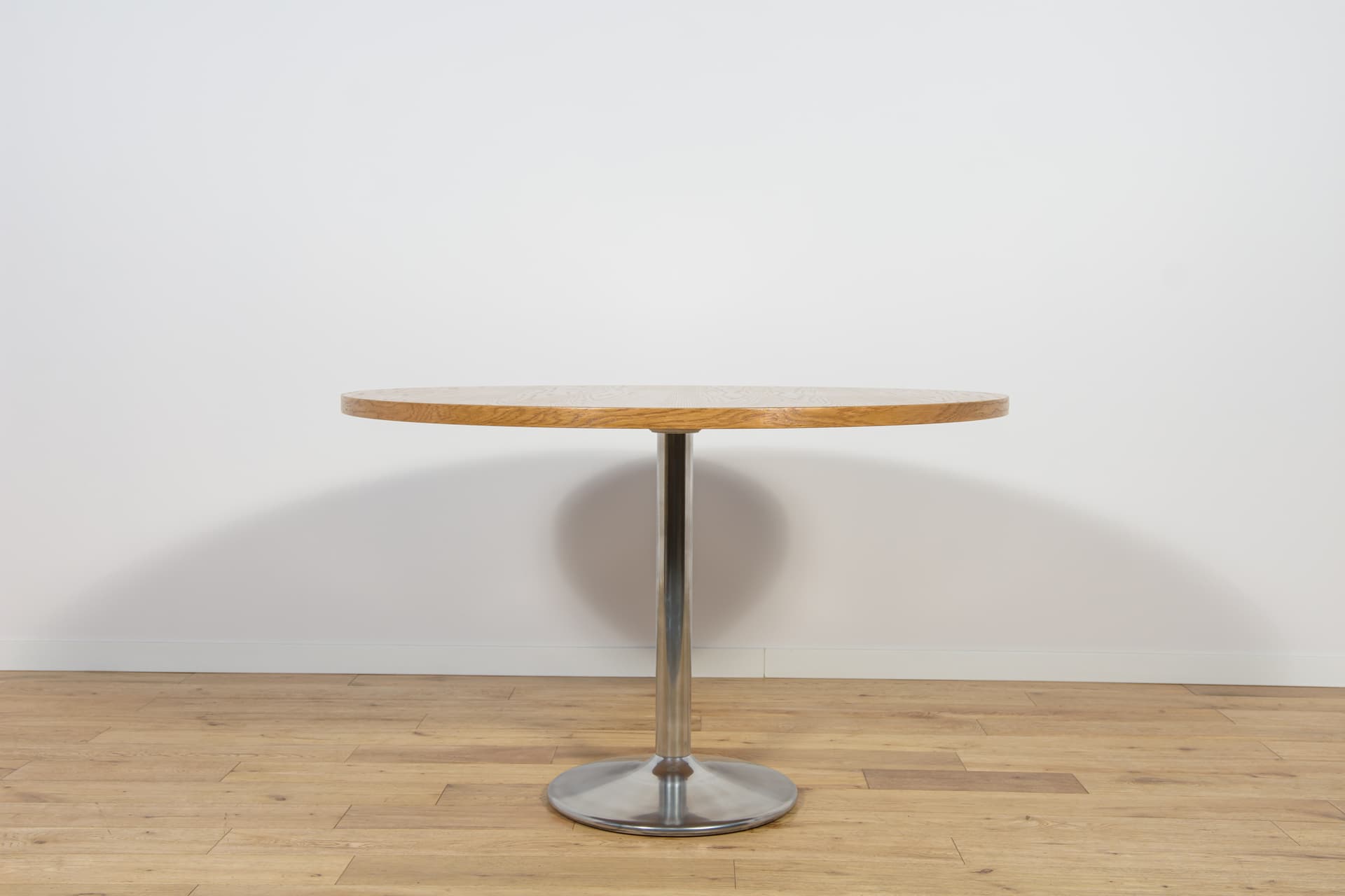 Round table, light oak, aluminium, Denmark, 1970s. - 197868